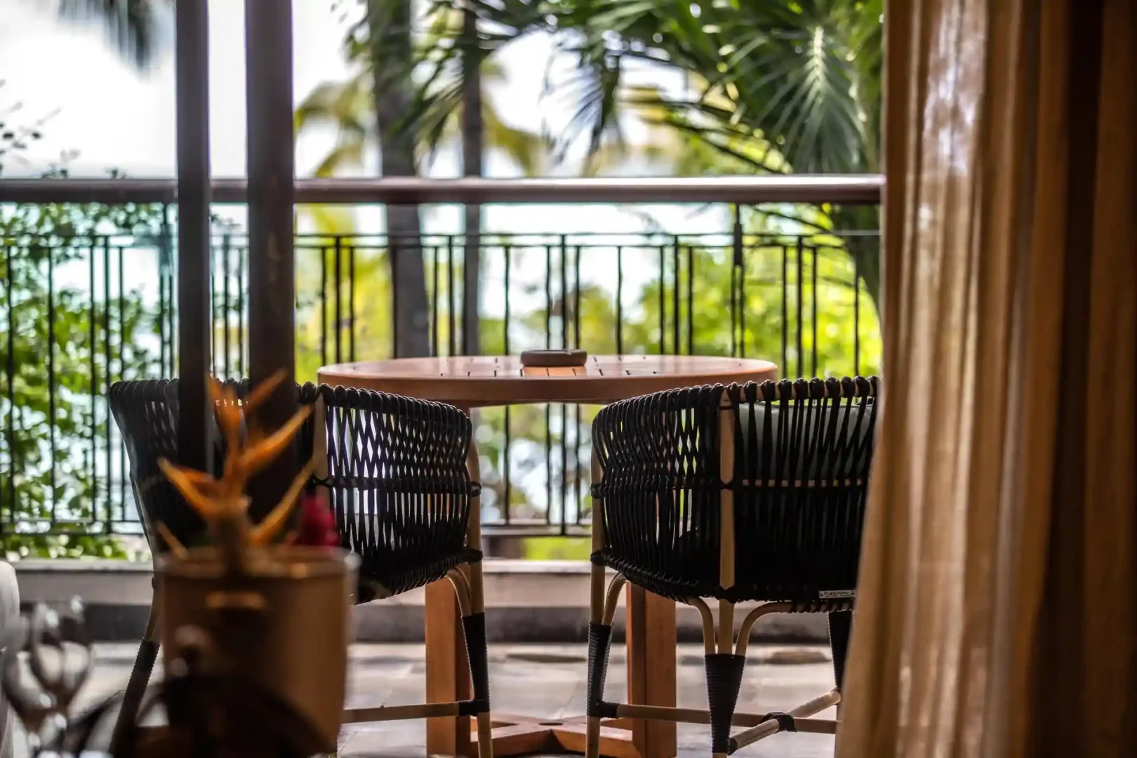 royal palm junior suite balcony chairs