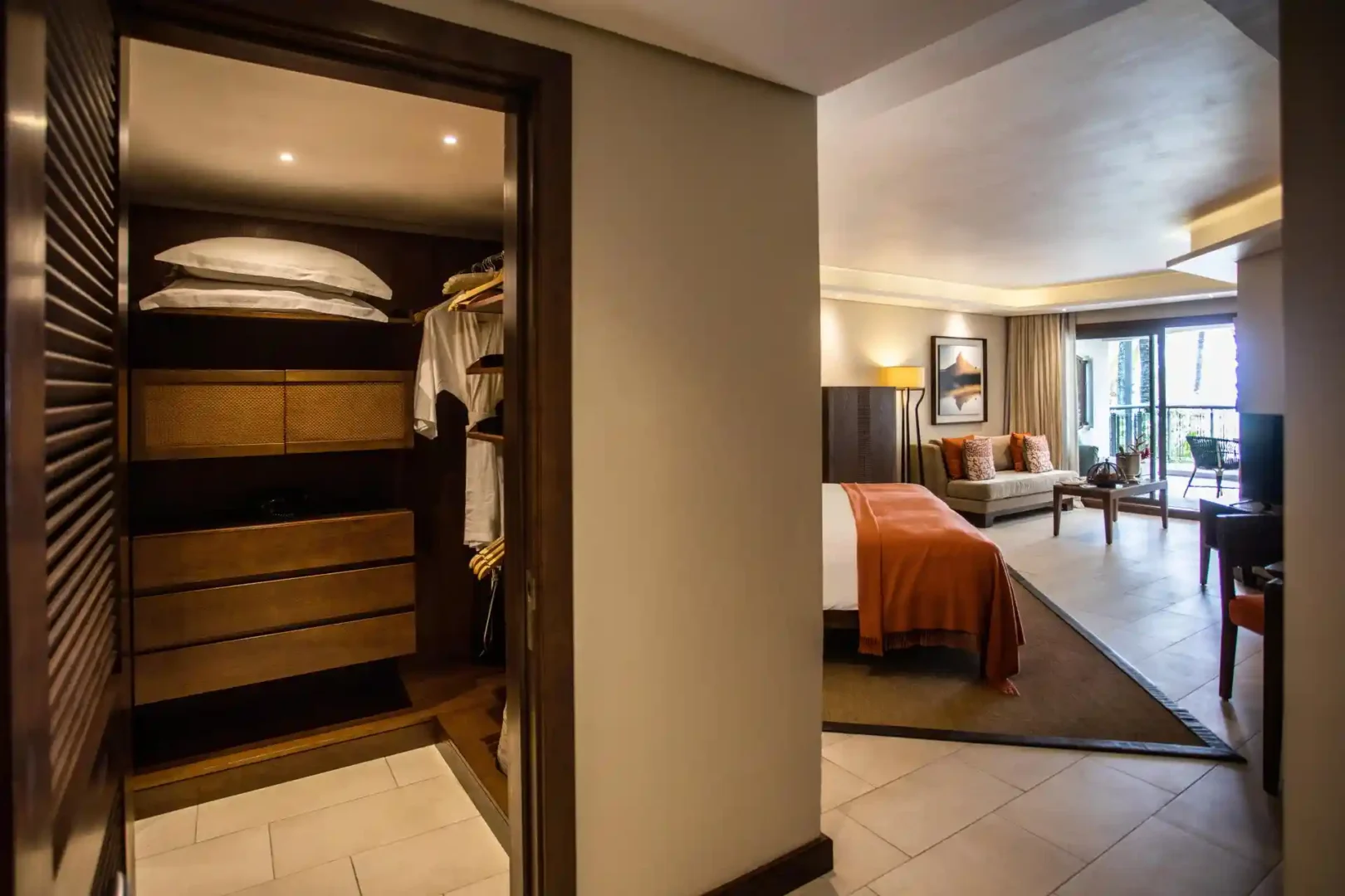 royal palm junior suite wardrobe