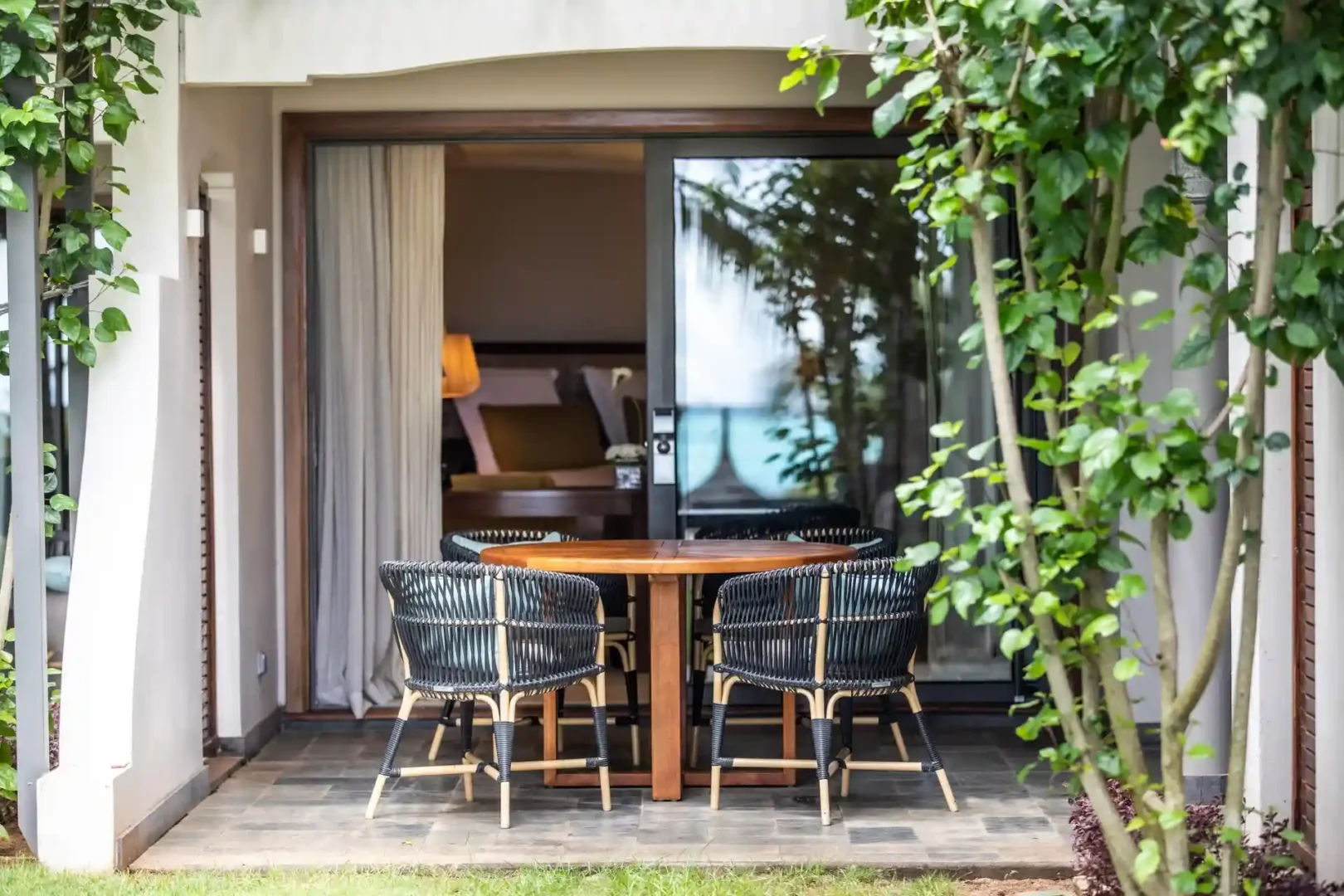 royal palm palm suite outside
