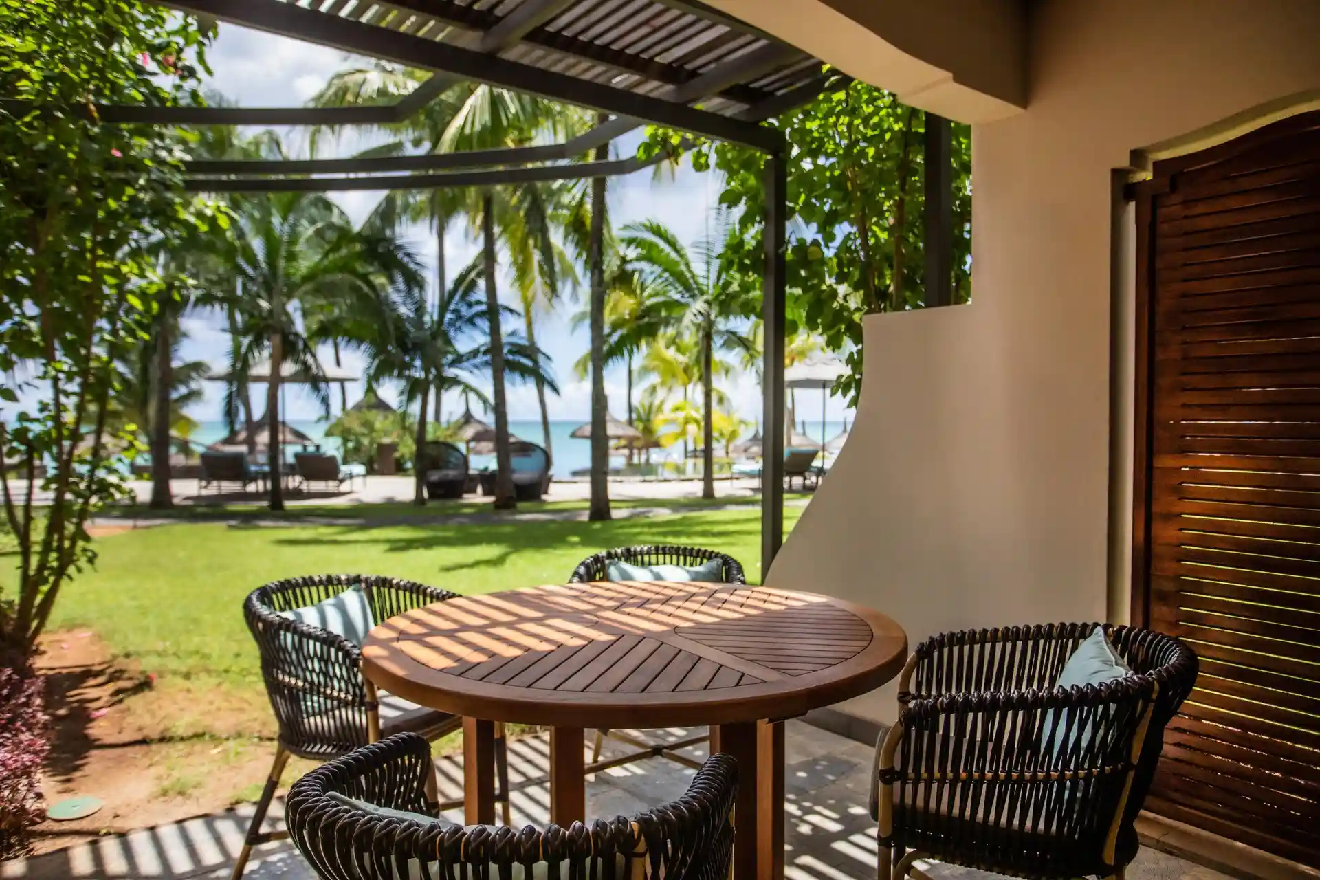 royal palm palm suite outside view