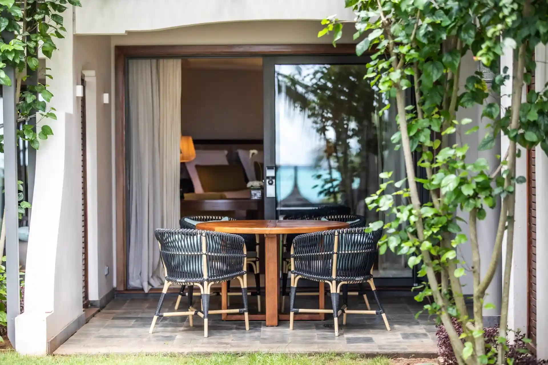 royal palm palm suite outside