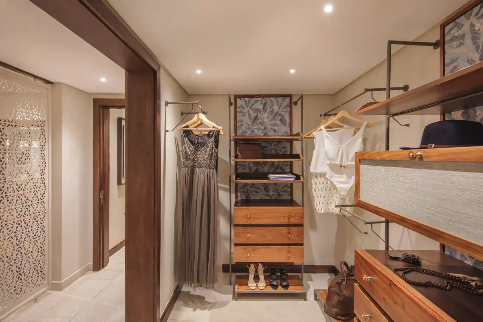 royal palm palm suite wardrobe