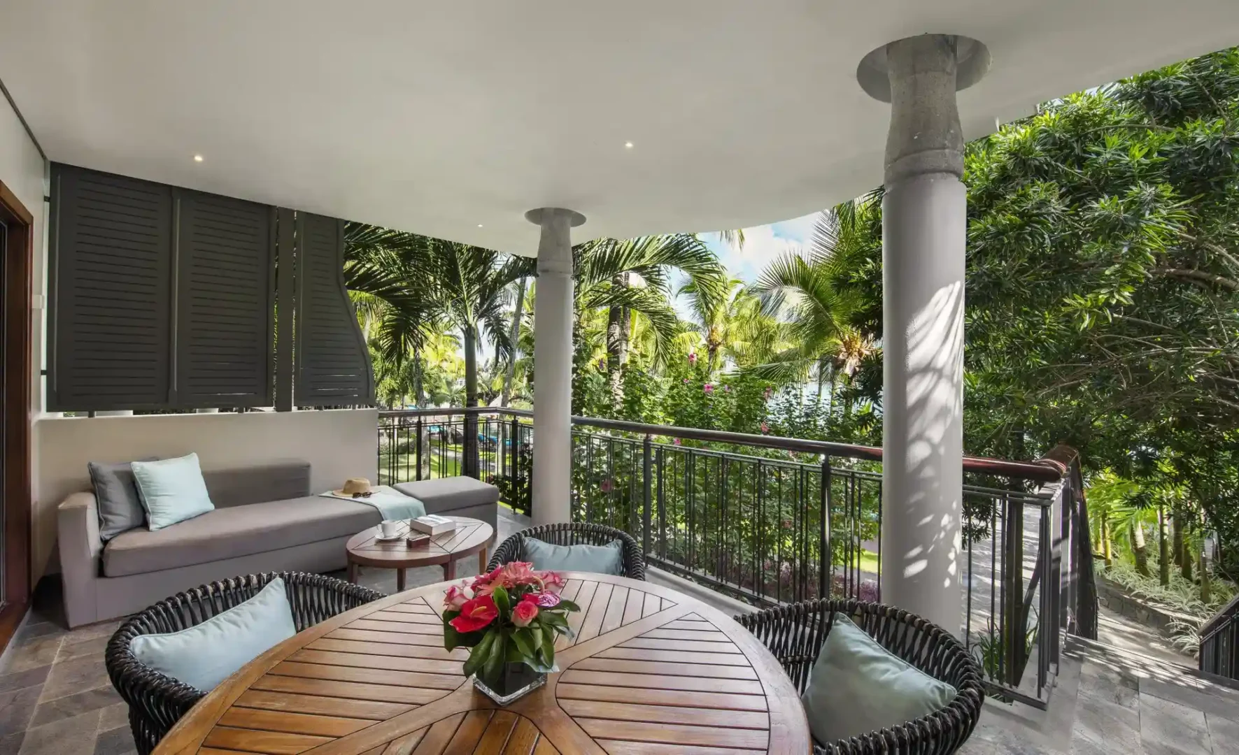 royal palm tropical suite outside