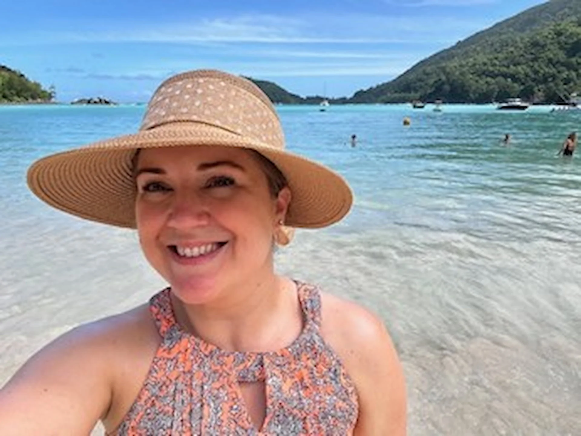Sarah from Beachcomber Tours