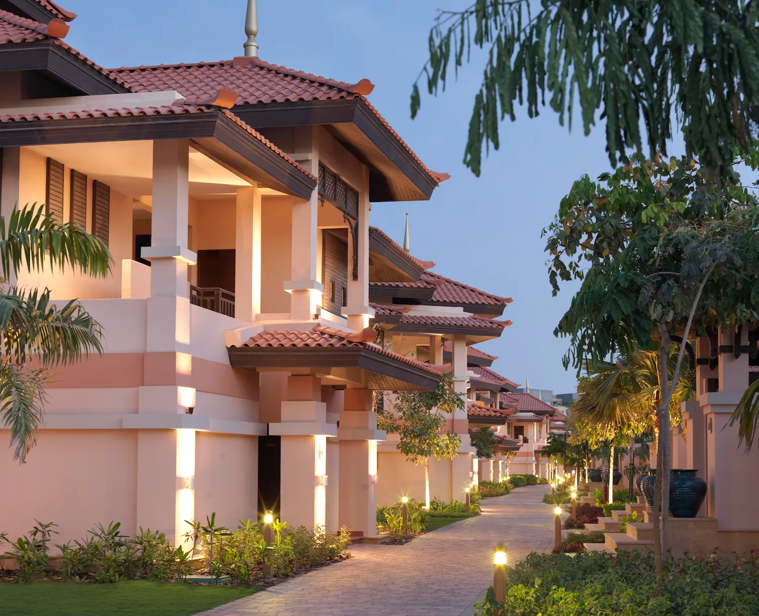 villa walkways at anantara the palm dubai resort