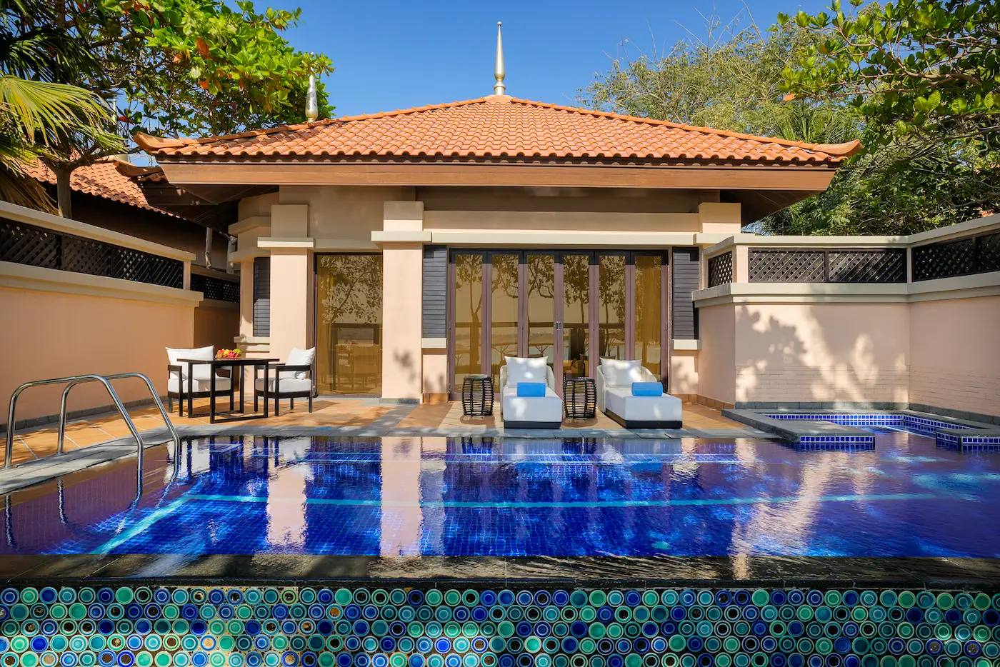 exterior of one bedroom beach pool villa at anantara the palm dubai resort