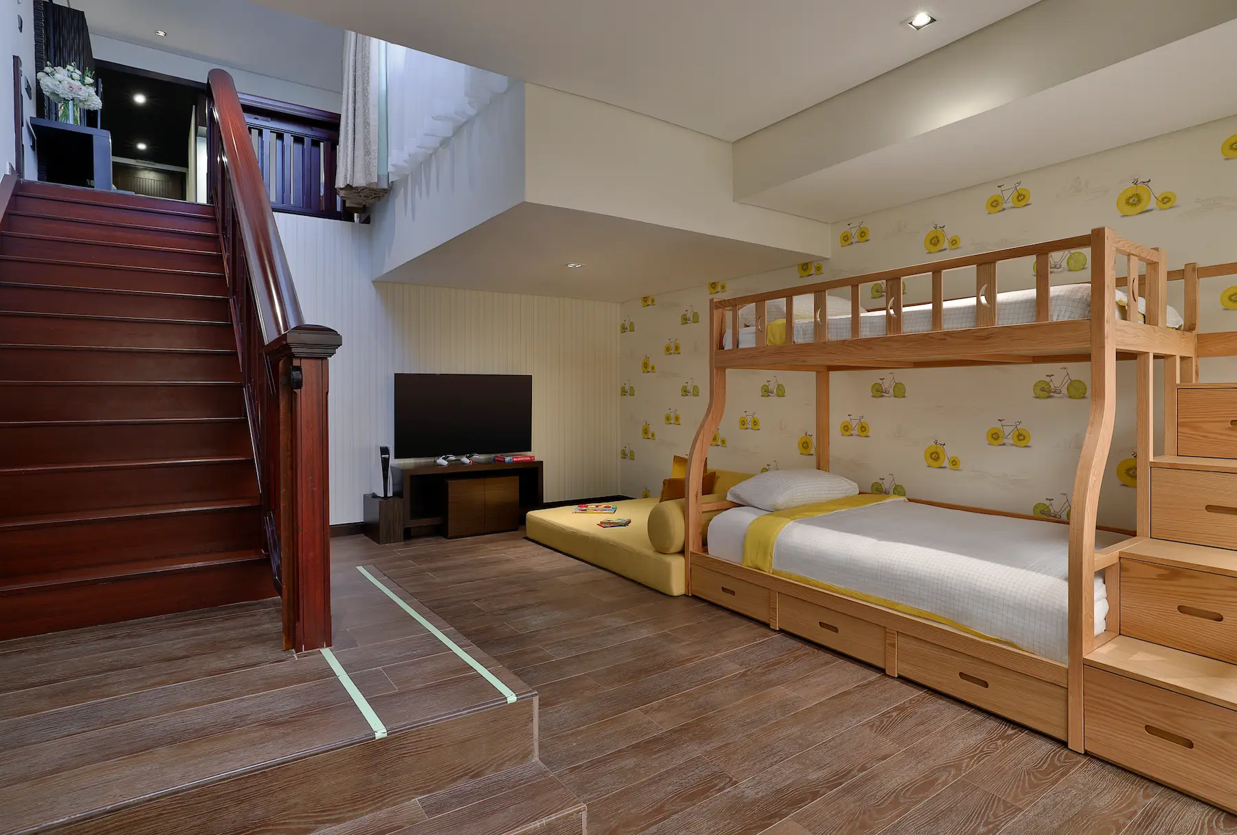 Deluxe Family Lagoon Access Room at Anantara The Palm Dubai with bunk beds and family-friendly amenities