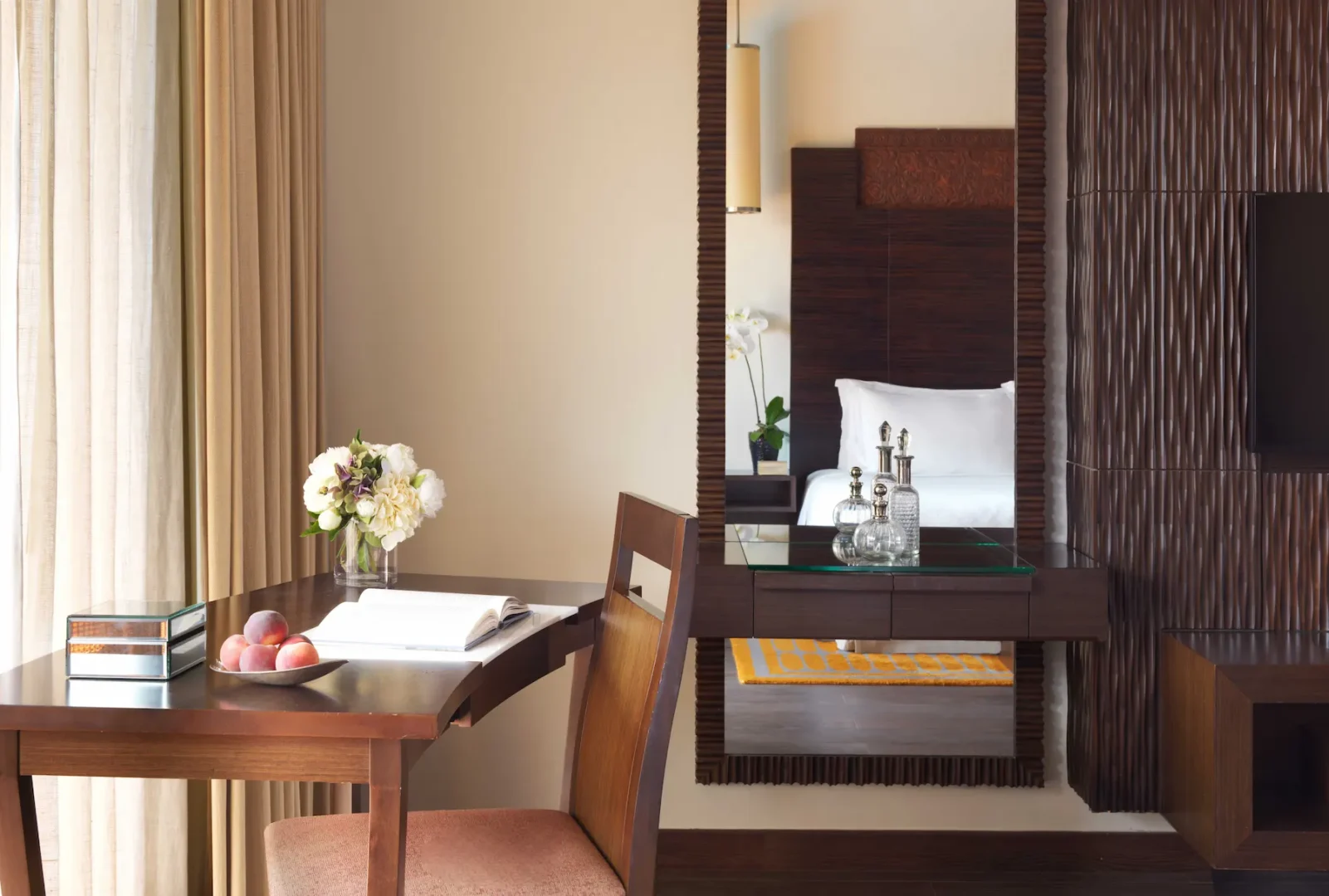 Anantara the Palm Dubai desk area in premier lagoon view room