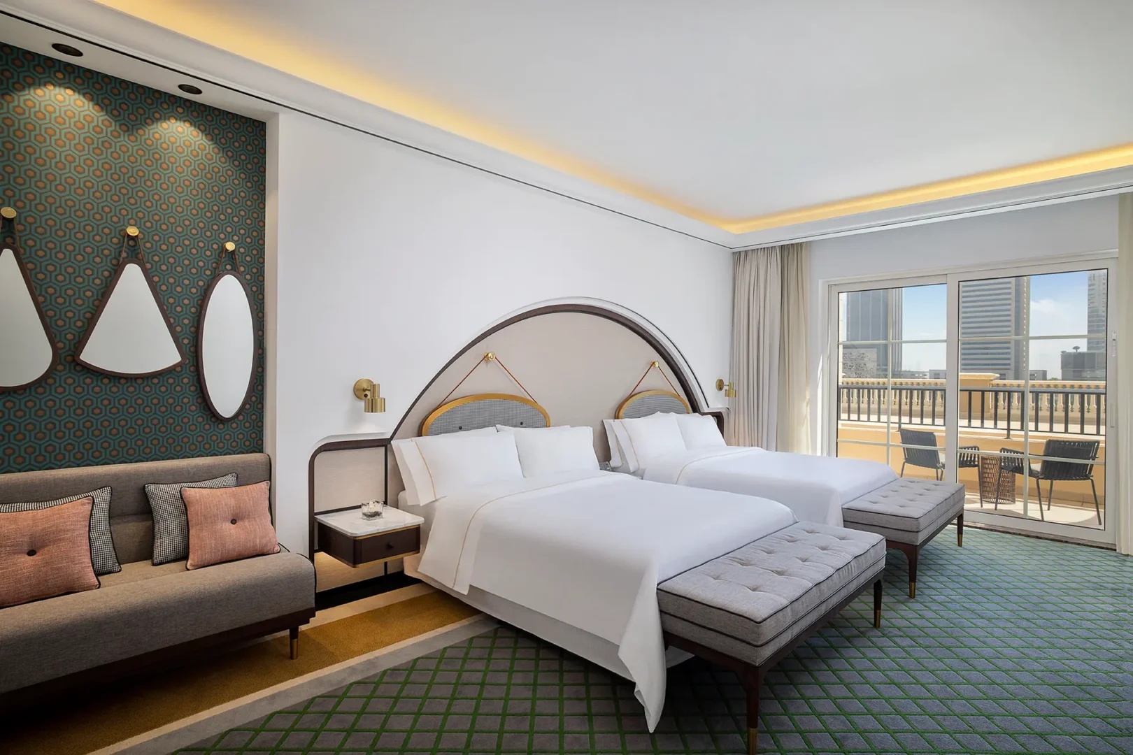 deluxe-skyline-twin-bedroom-view-at-the-westin-dubai-mina-seyahi