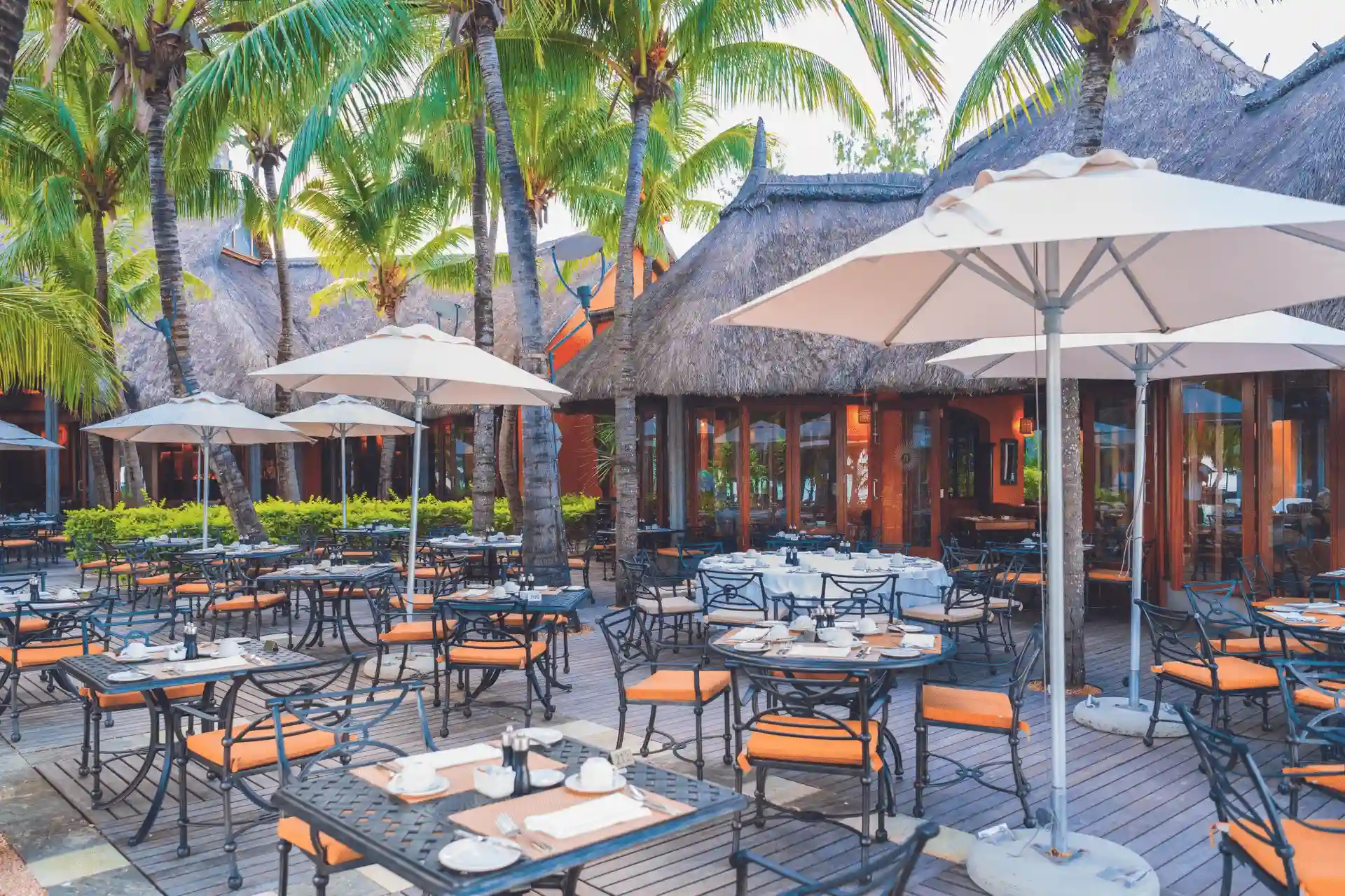l'harmonie restaurant at dinarobin mauritius with ocean view seating