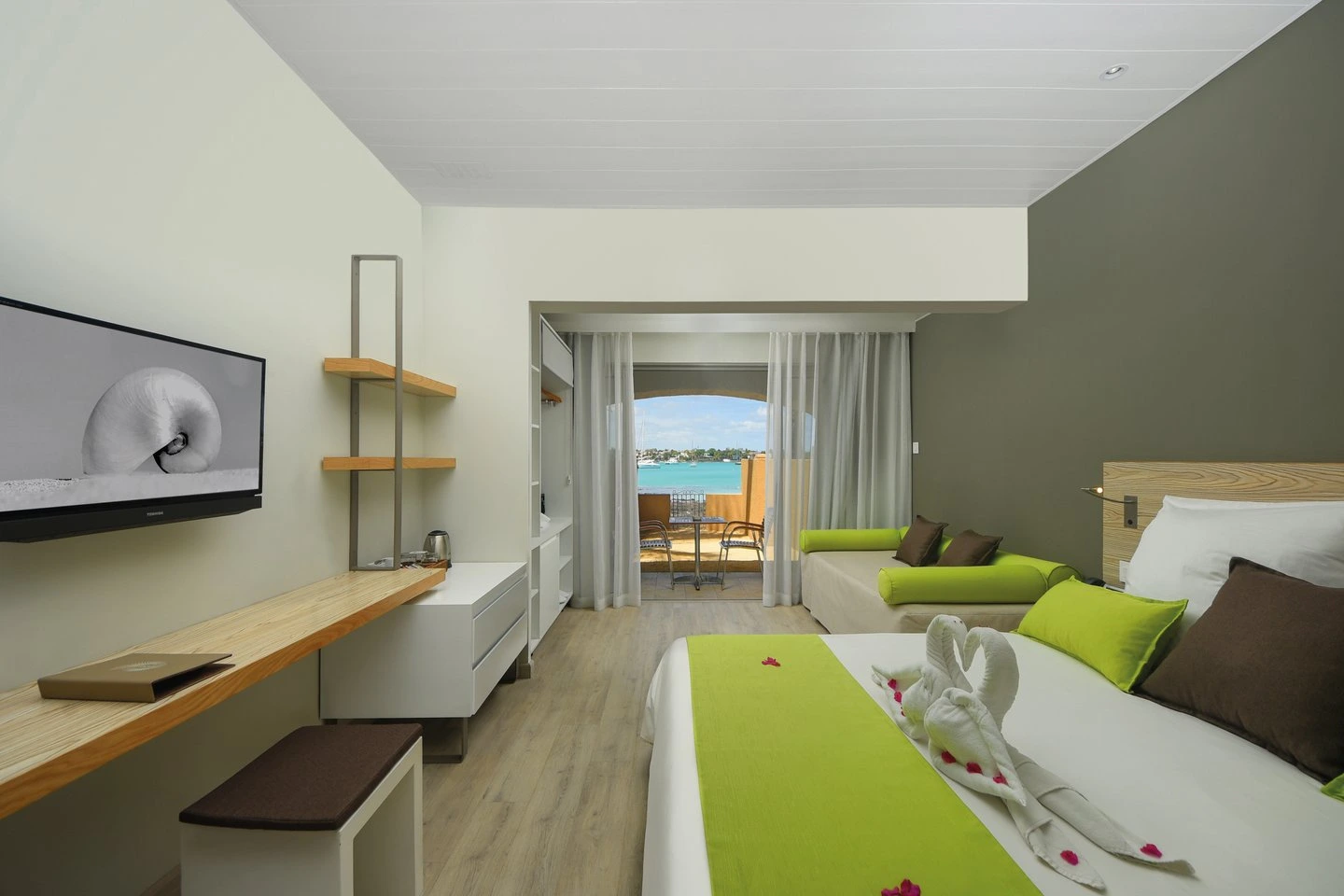 mauricia superior room beachfront