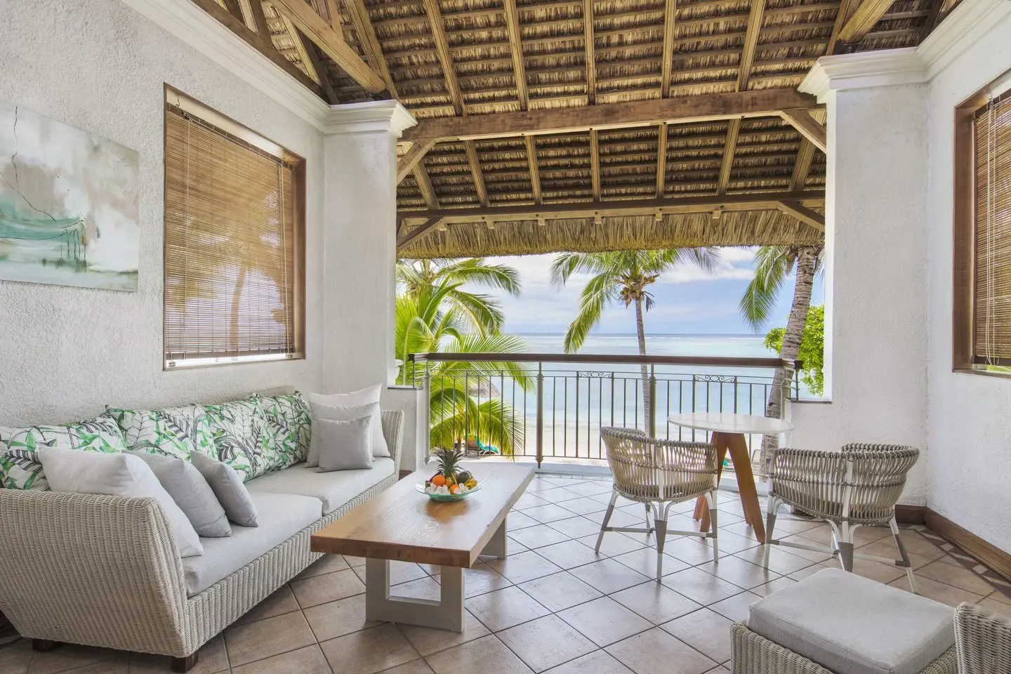 paradis junior suite with beachfront dressing room
