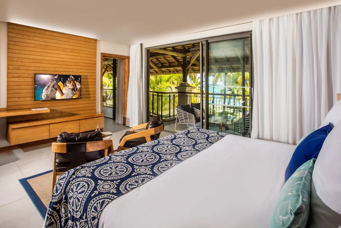 paradis luxury beachfront family suite bedroom