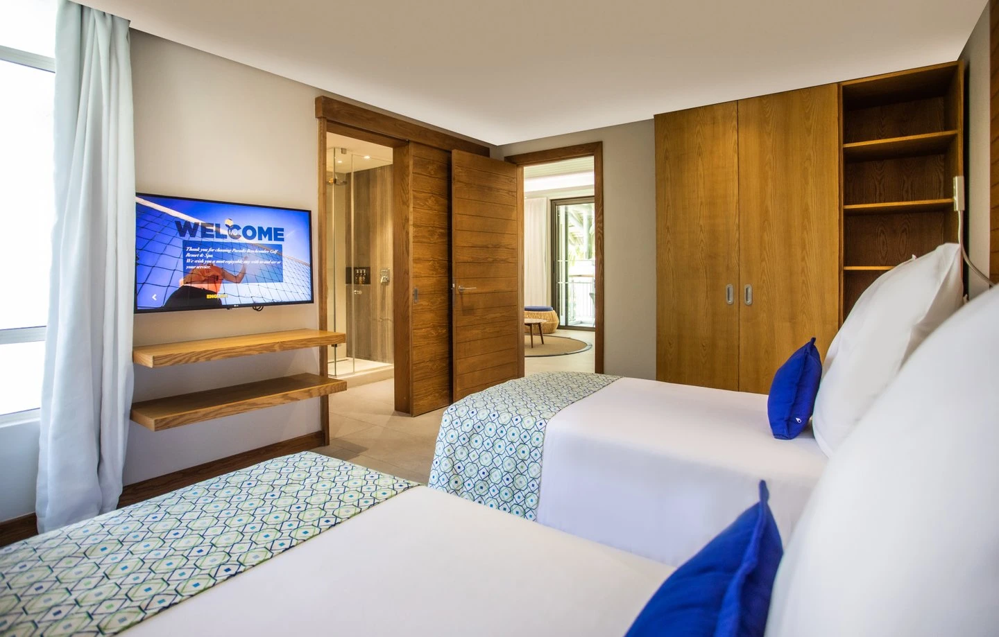paradis luxury beachfront family suite twin room