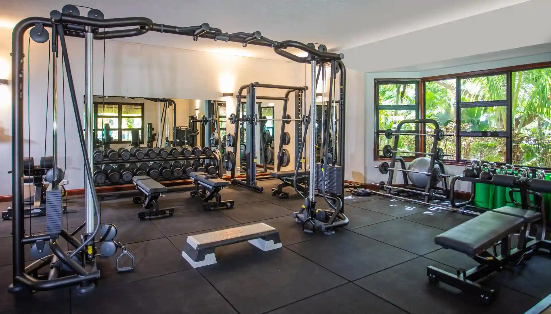 guests working out in the gym at paradis mauritius