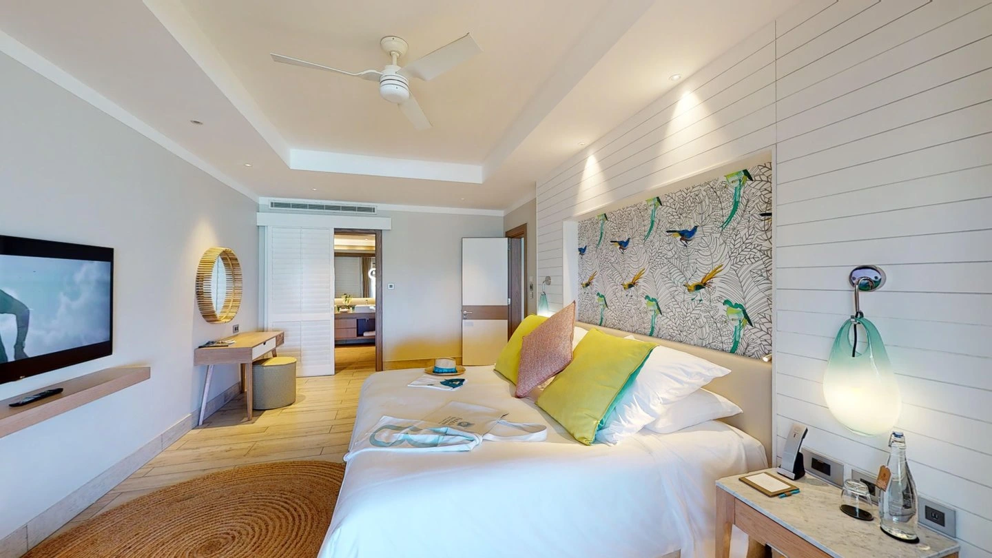 paradis paradis villa bedroom with beachfront view