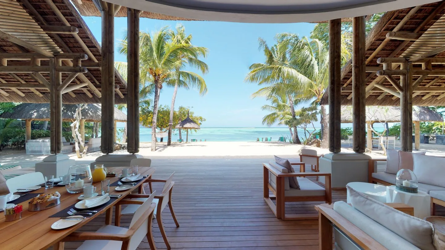 paradis presidential villa bedroom with outside beachfront view