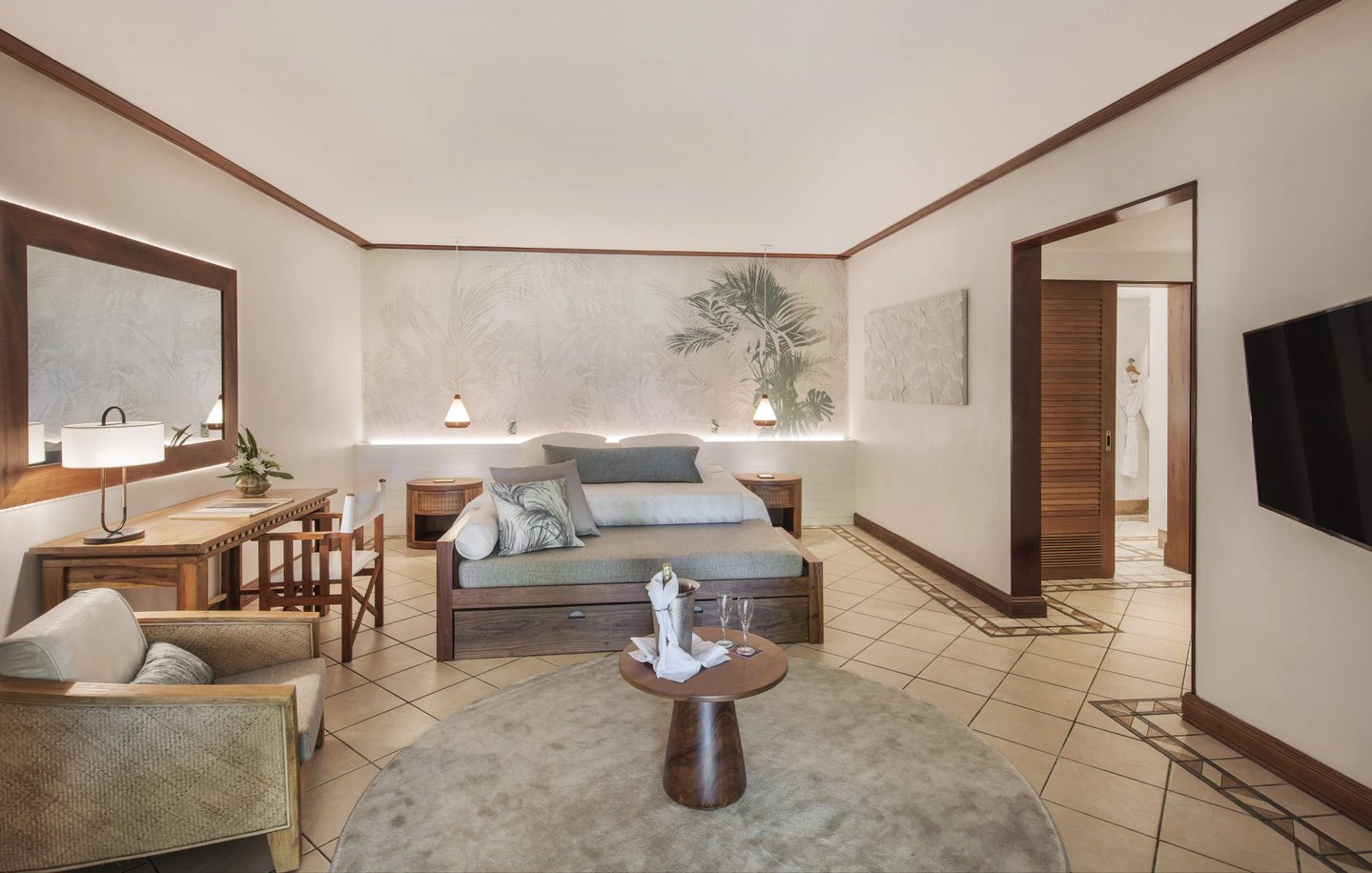 paradis two-bedroom tropical family suite bedroom