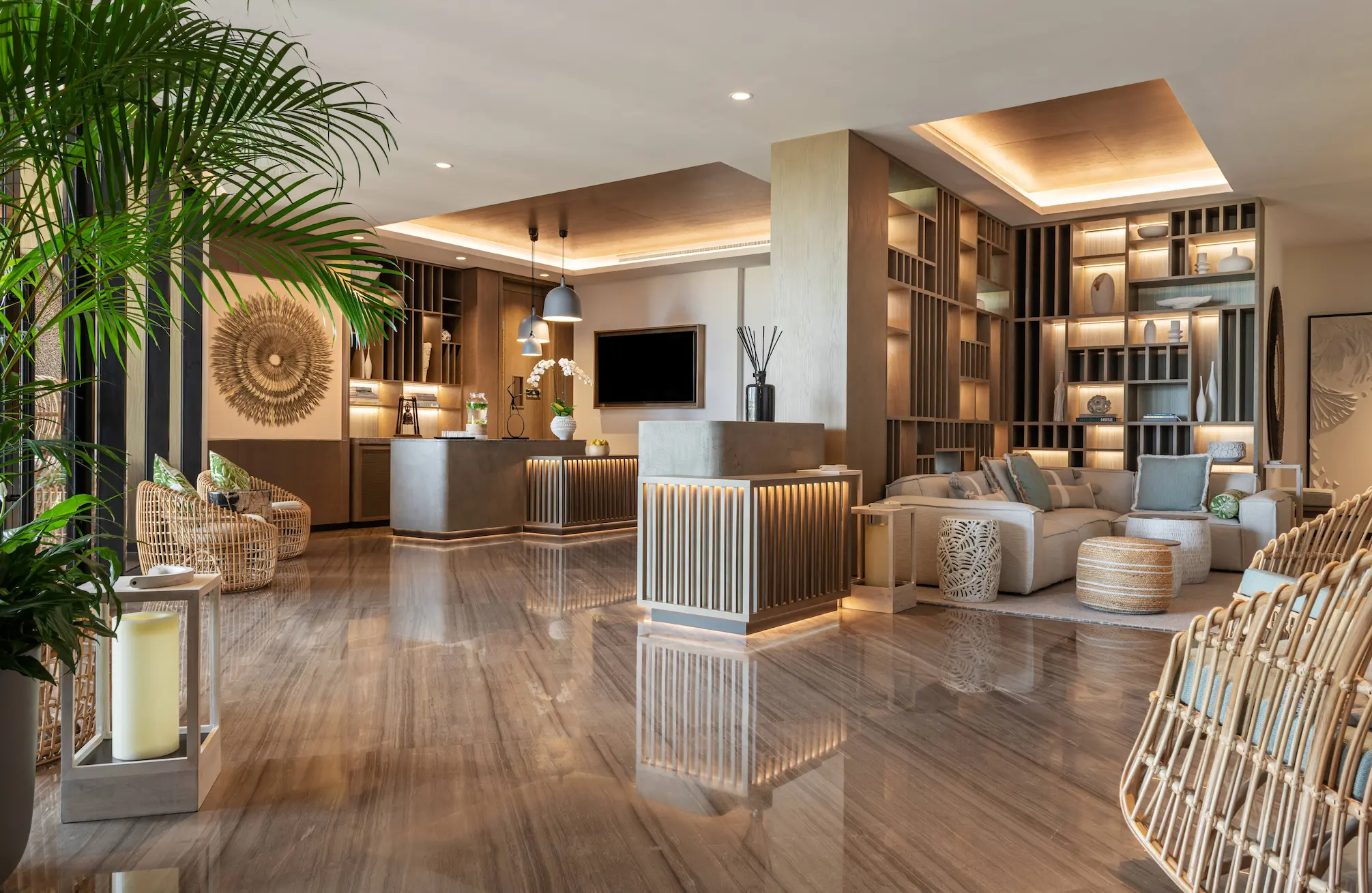 spa lounge at le royal meridien beach resort & spa dubai featuring serene seating and luxury wellness environment