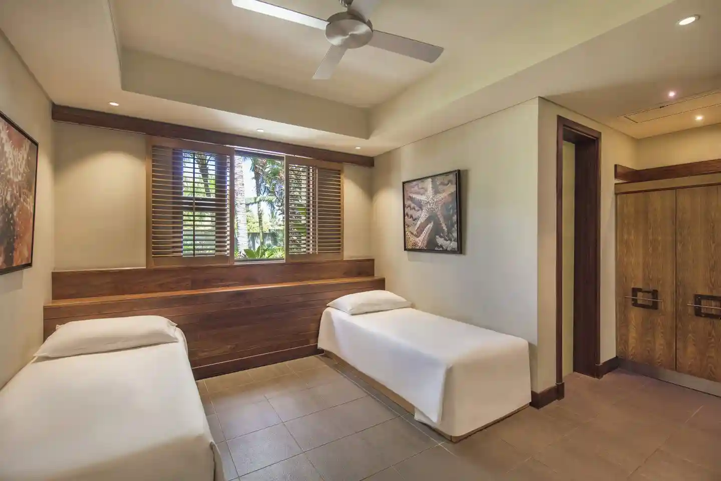 trou aux biches villa three rooms single beds