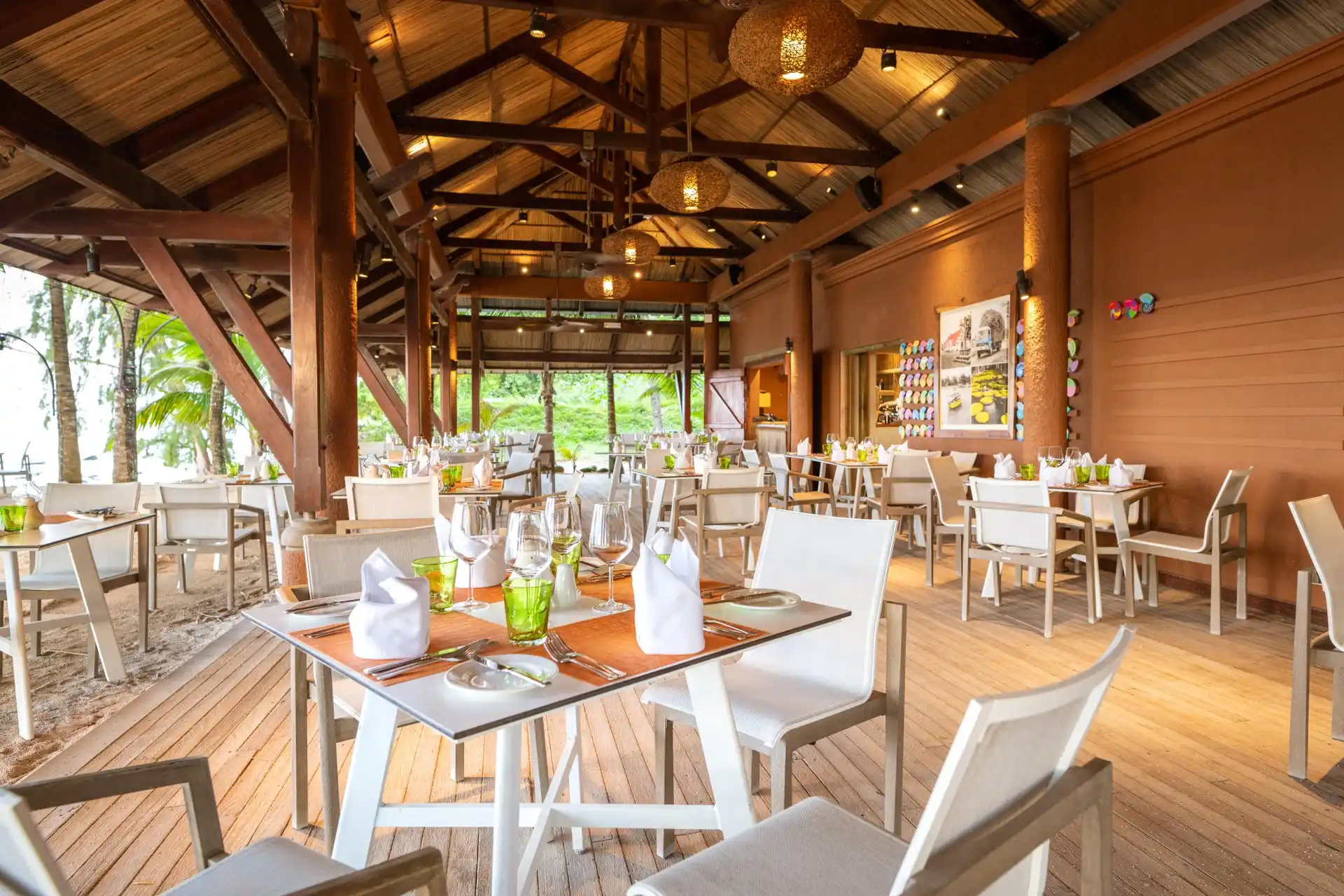 victoria mauritius l horizon restaurant hotel dining interior and ambiance