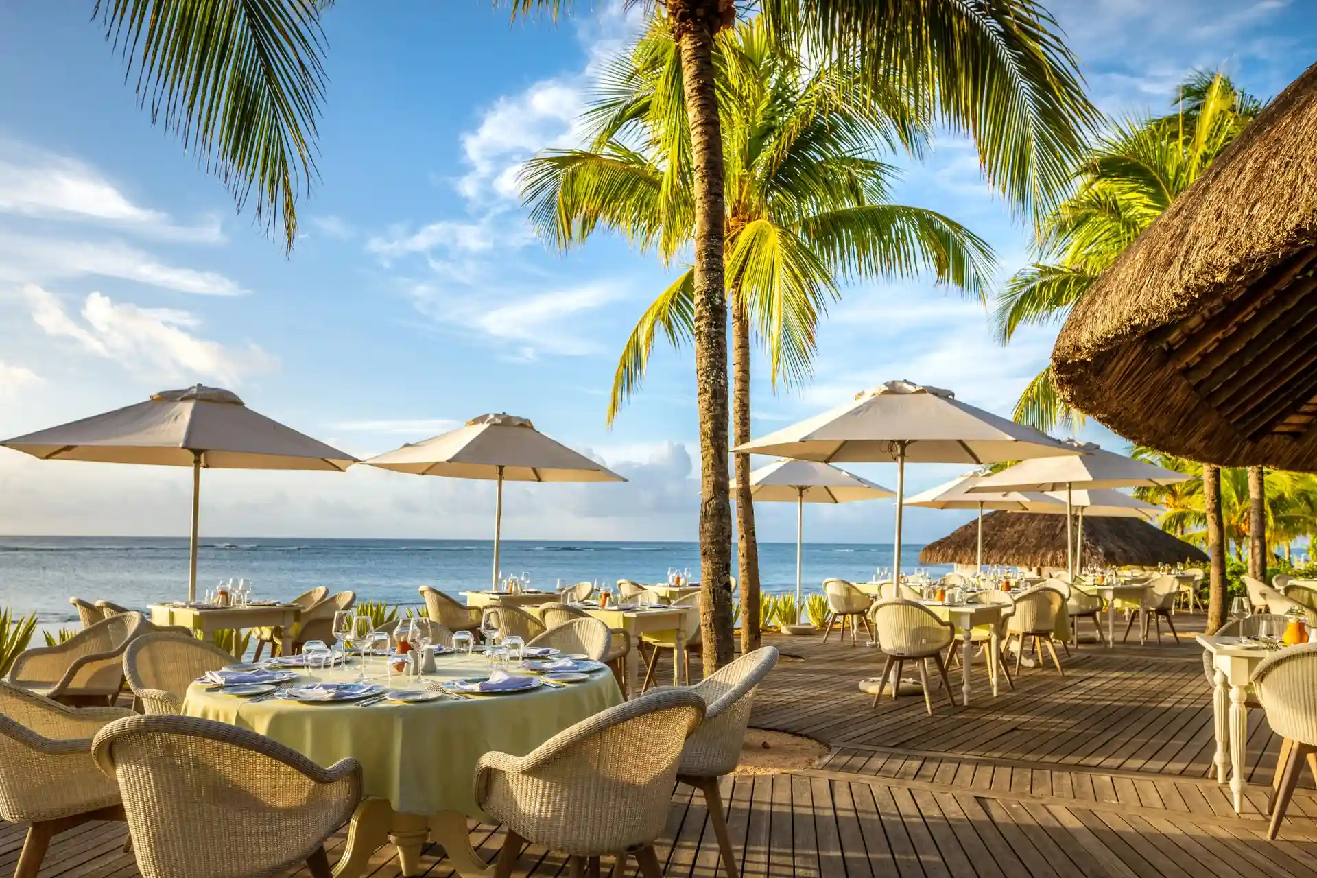victoria mauritius la casa restaurant exterior and dining area