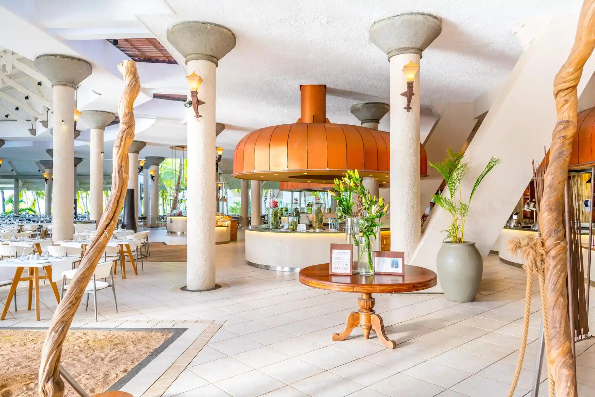 victoria mauritius le superbe restaurant hotel dining interior and ambiance