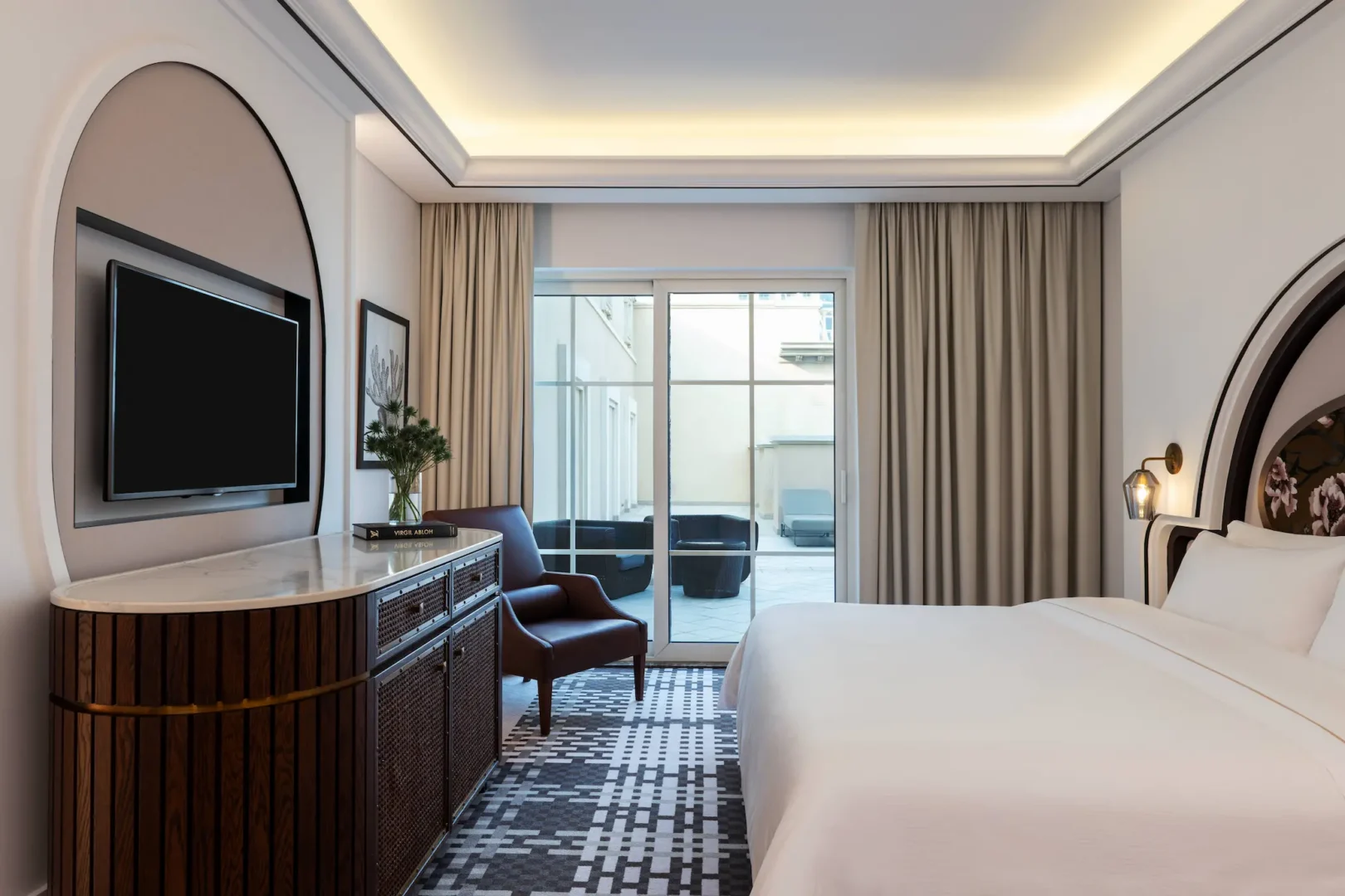 westin club suite bedroom at the westin dubai mina seyahi with a king bed and spacious modern interiors