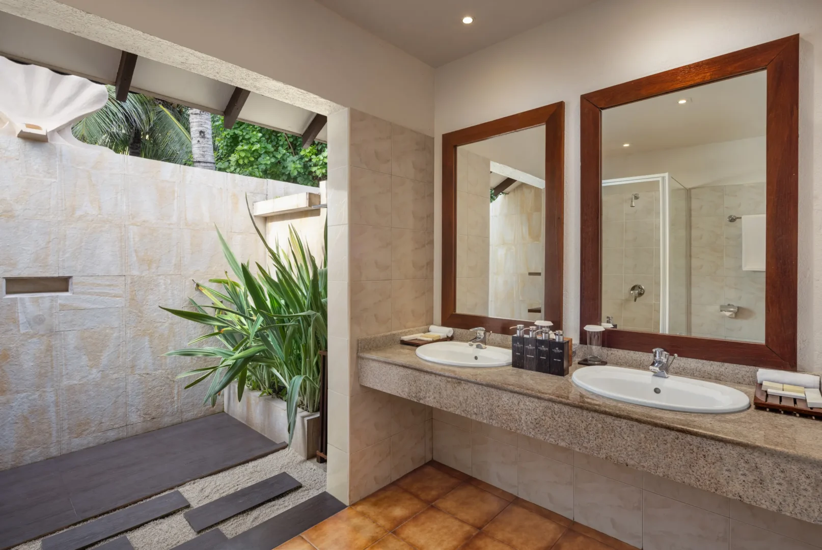 adaaran select meedhupparu raa atoll maldives family beach villa bathroom suite