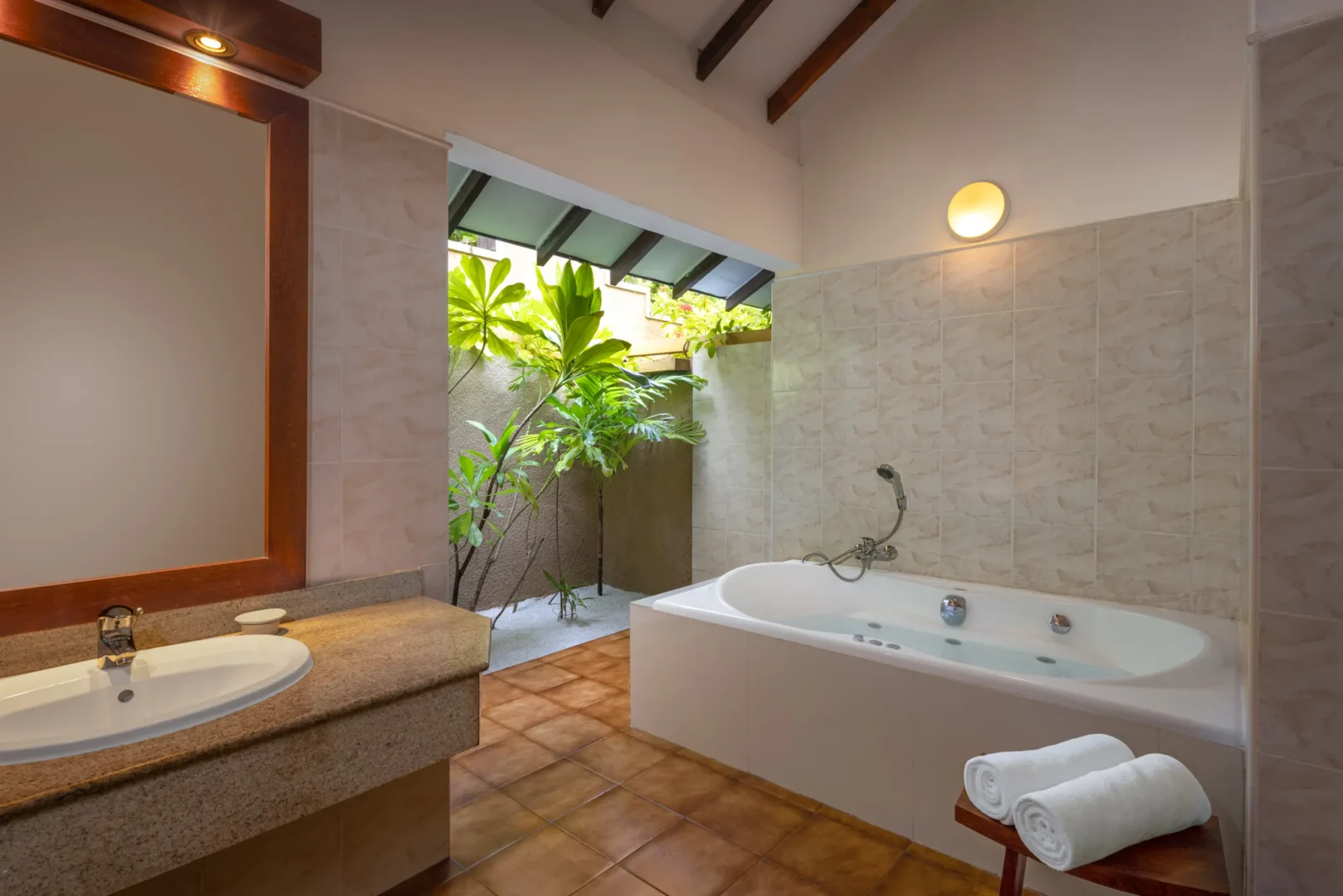 adaaran select meedhupparu raa atoll maldives honeymoon suite bathroom design