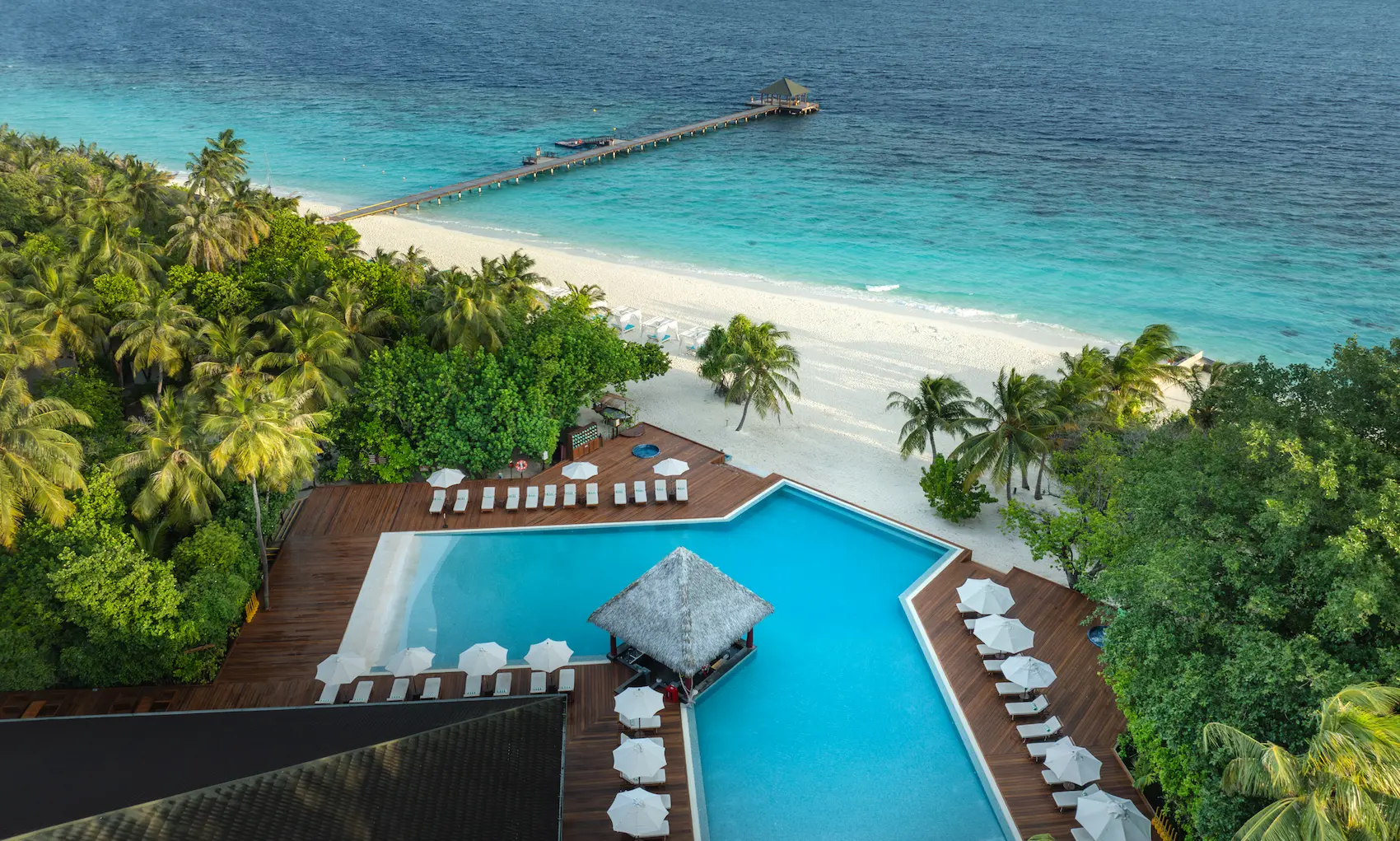 adaaran select meedhupparu raa atoll maldives main pool oceanfront