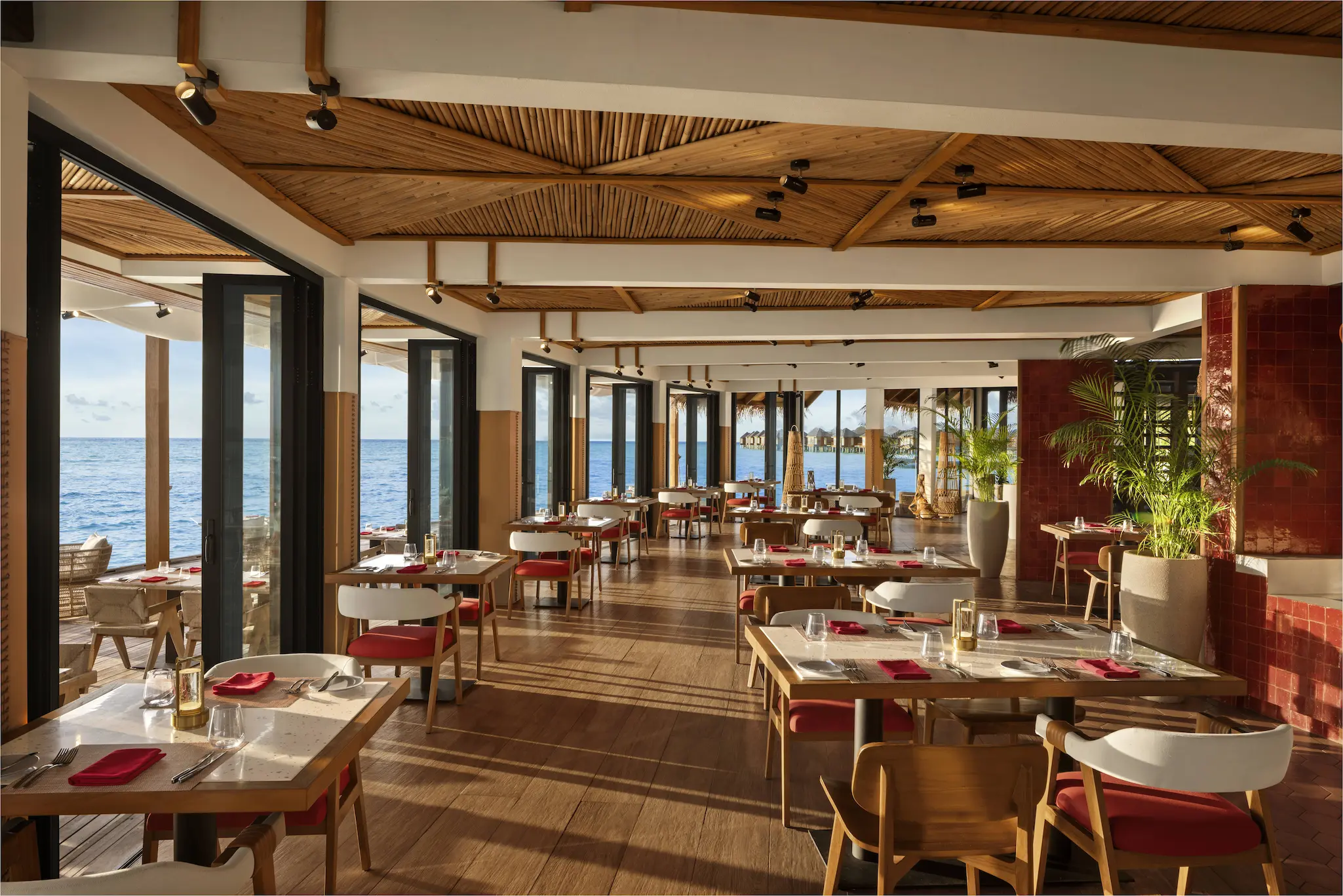 anantara dhigu sea fire salt interior day