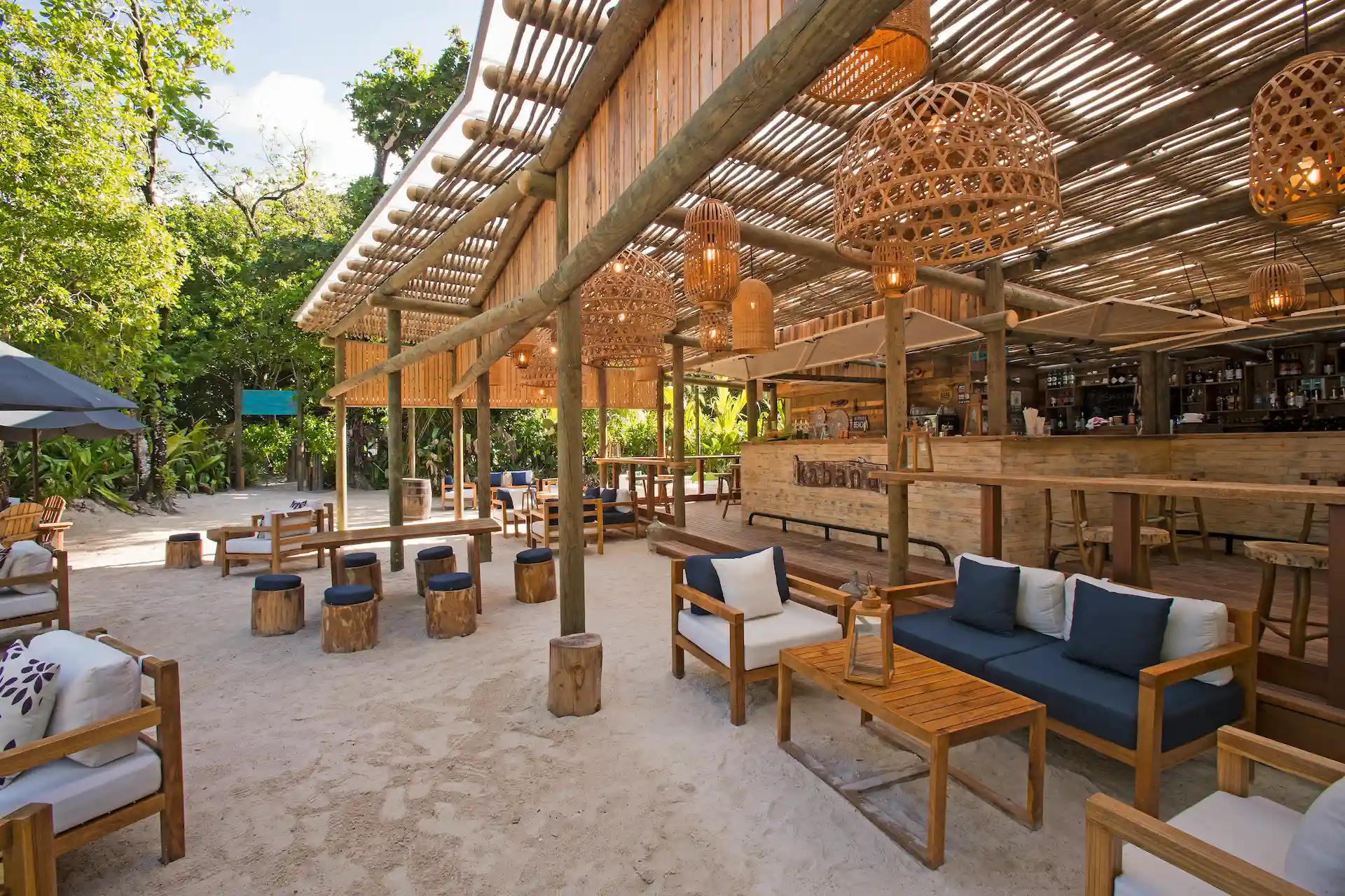 constance ephelia seychelles kabana restaurant with beachfront dining