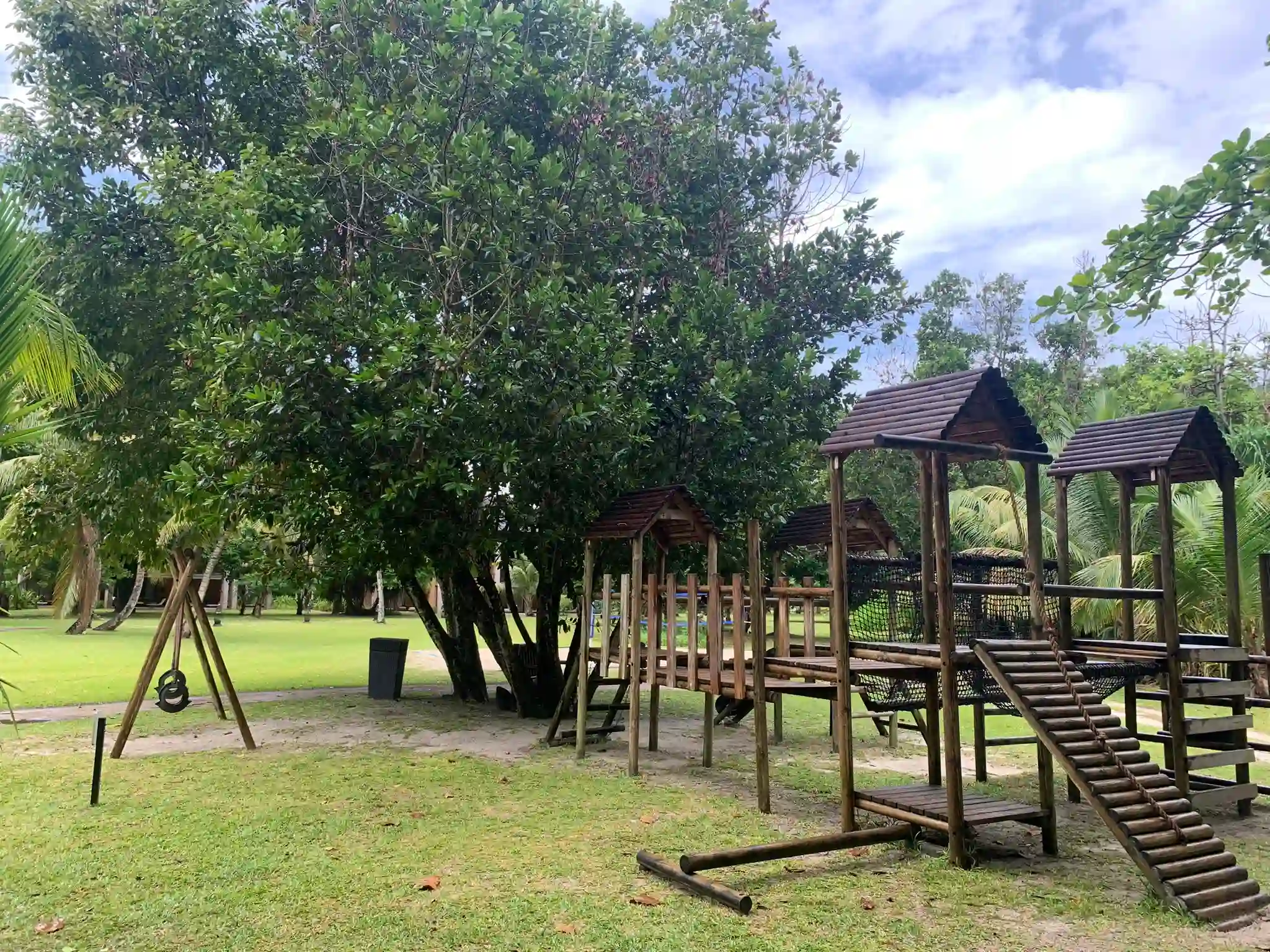 constance ephelia seychelles children's outdoor play area