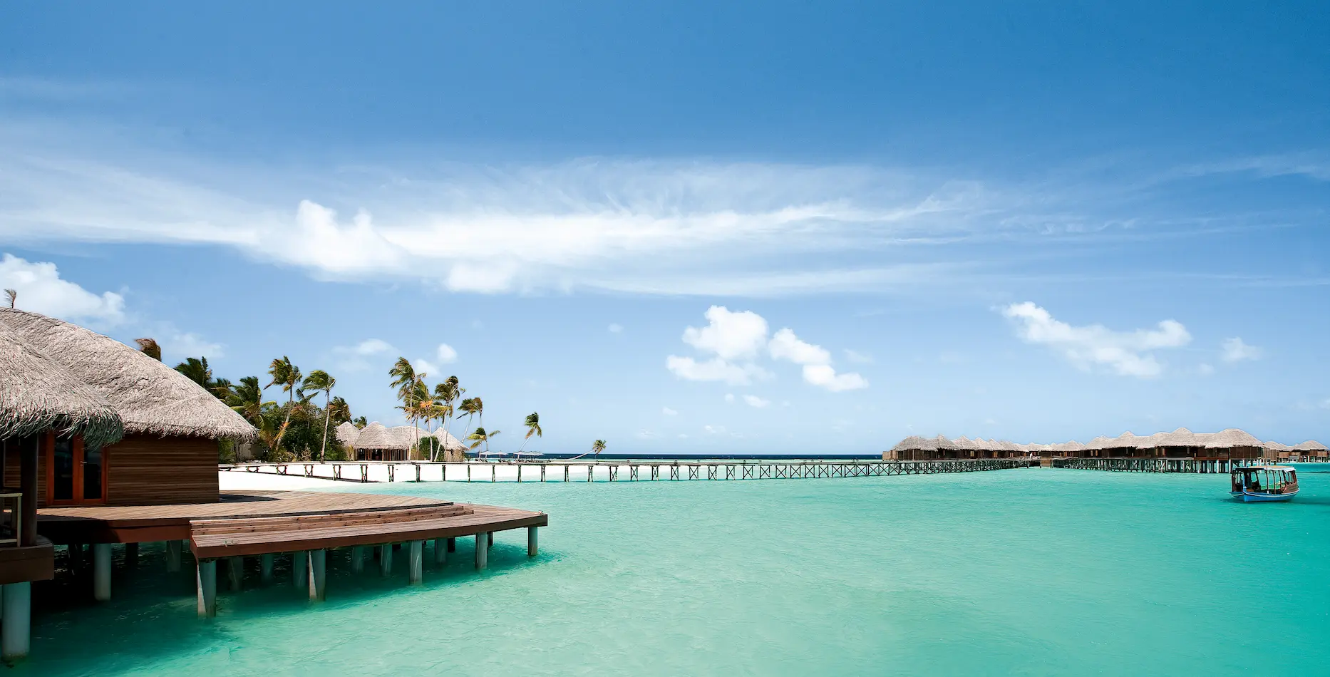constance halaveli maldives beach showcasing a calm and scenic shoreline view