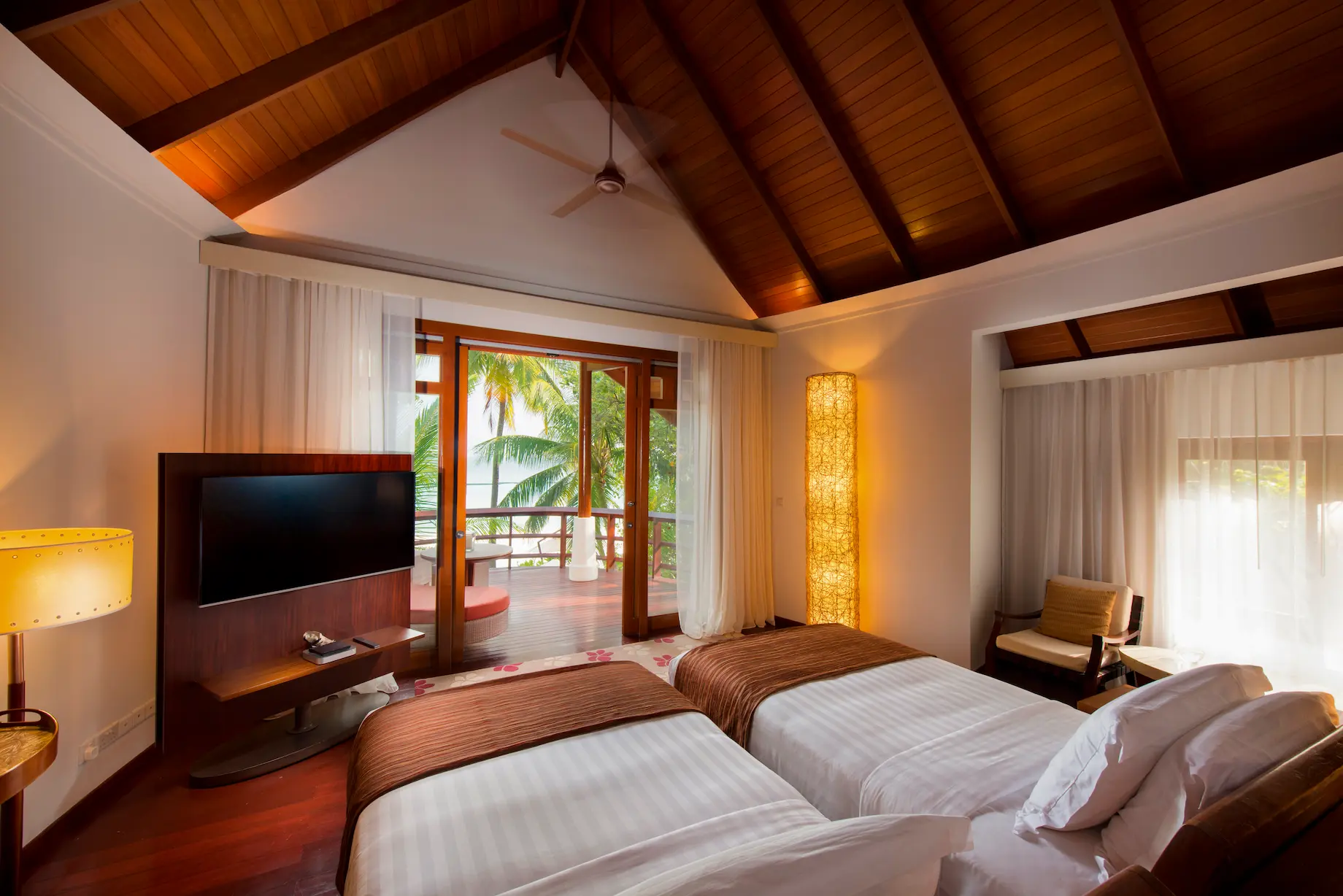 constance halaveli maldives double storey beach villa twin bed