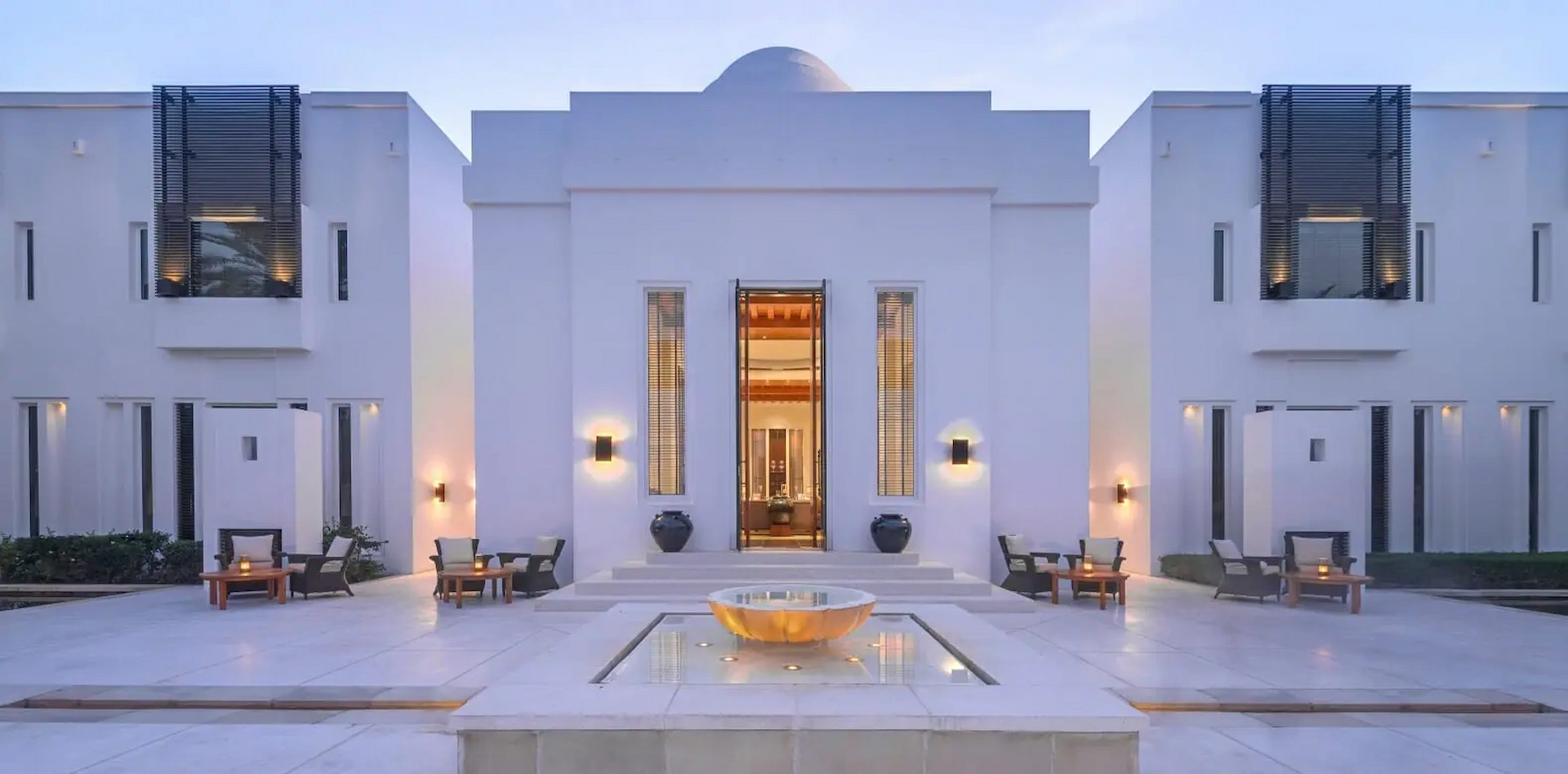 deluxe club room club lounge at the chedi muscat oman