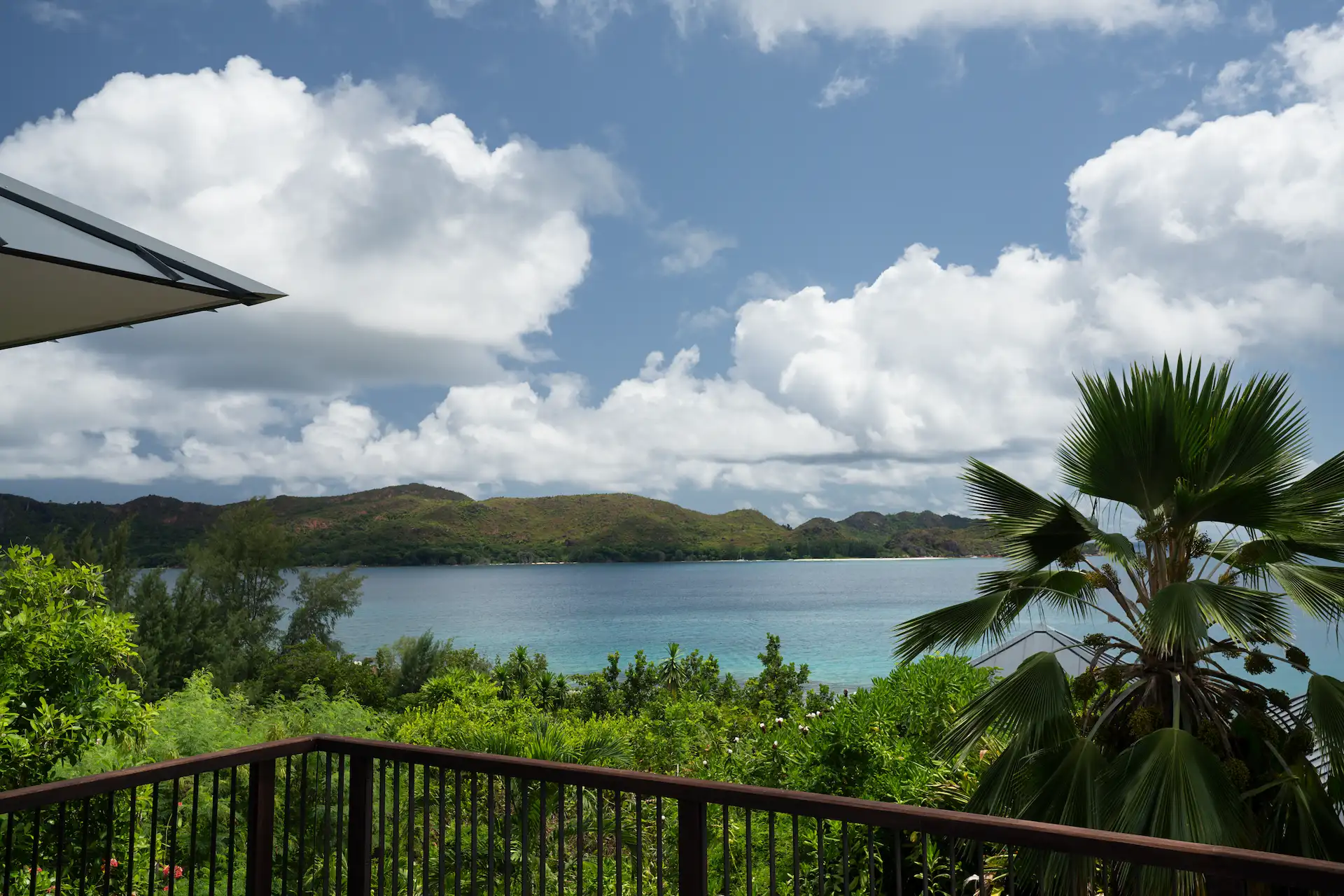alt="balcony of grand ocean view pool villa in seychelles