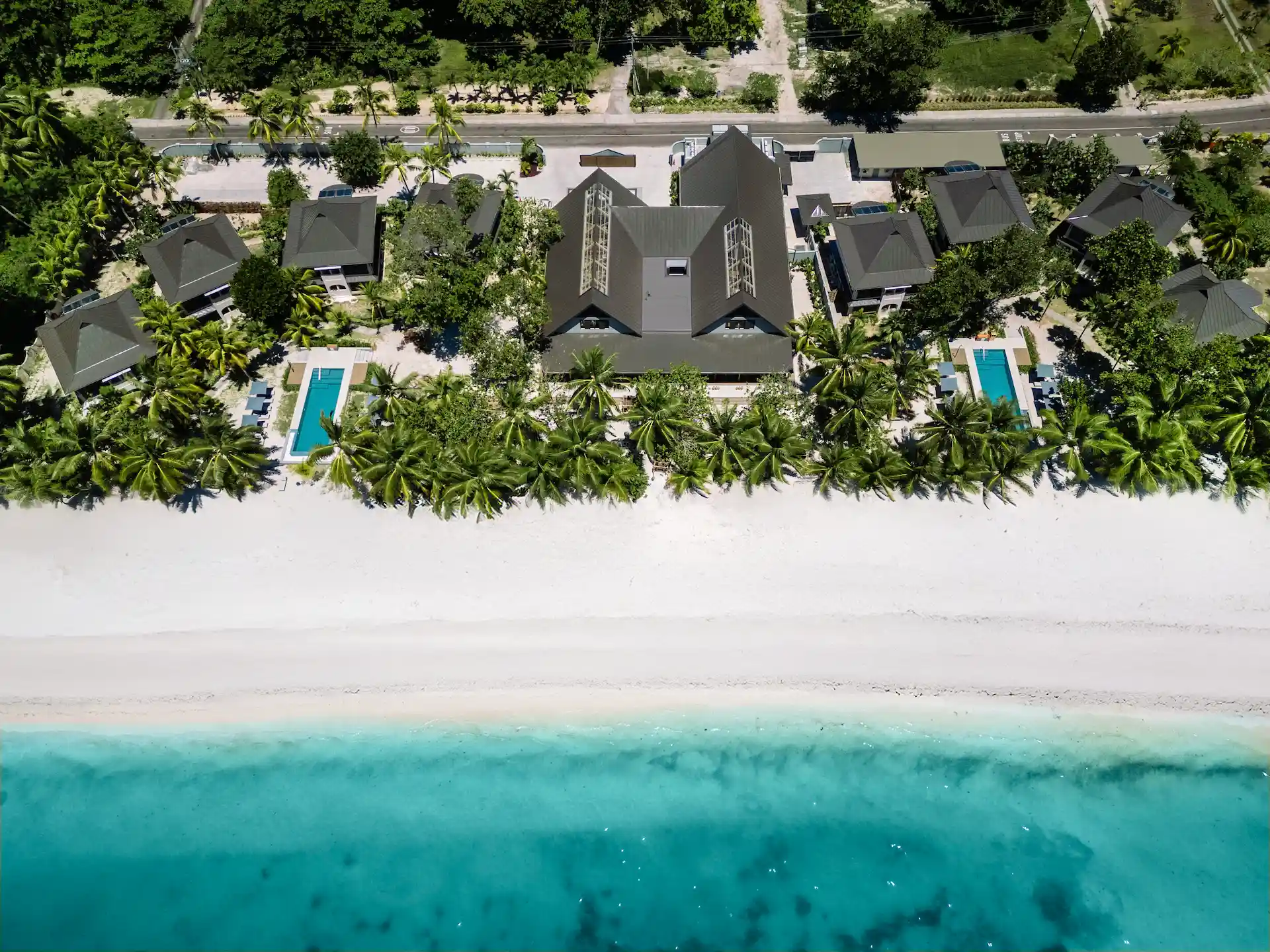 indian ocean lodge tropical beach