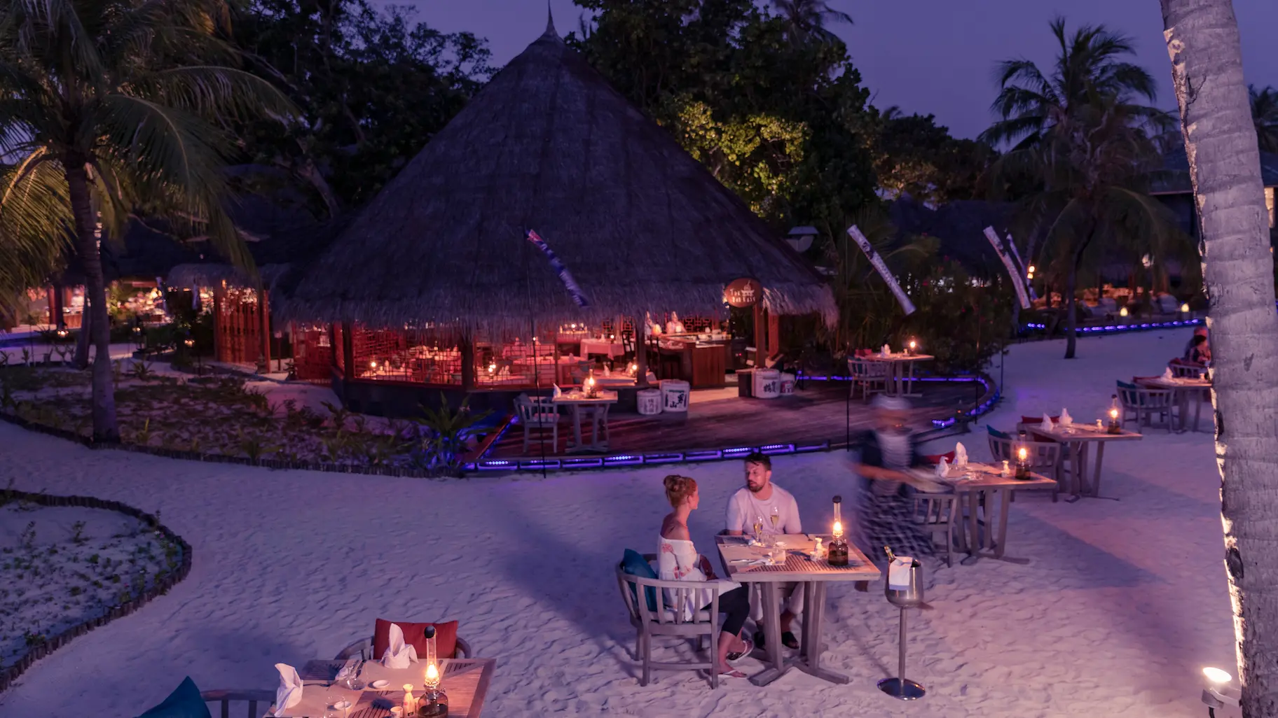 kuredu island resort & spa maldives far east restaurant exterior