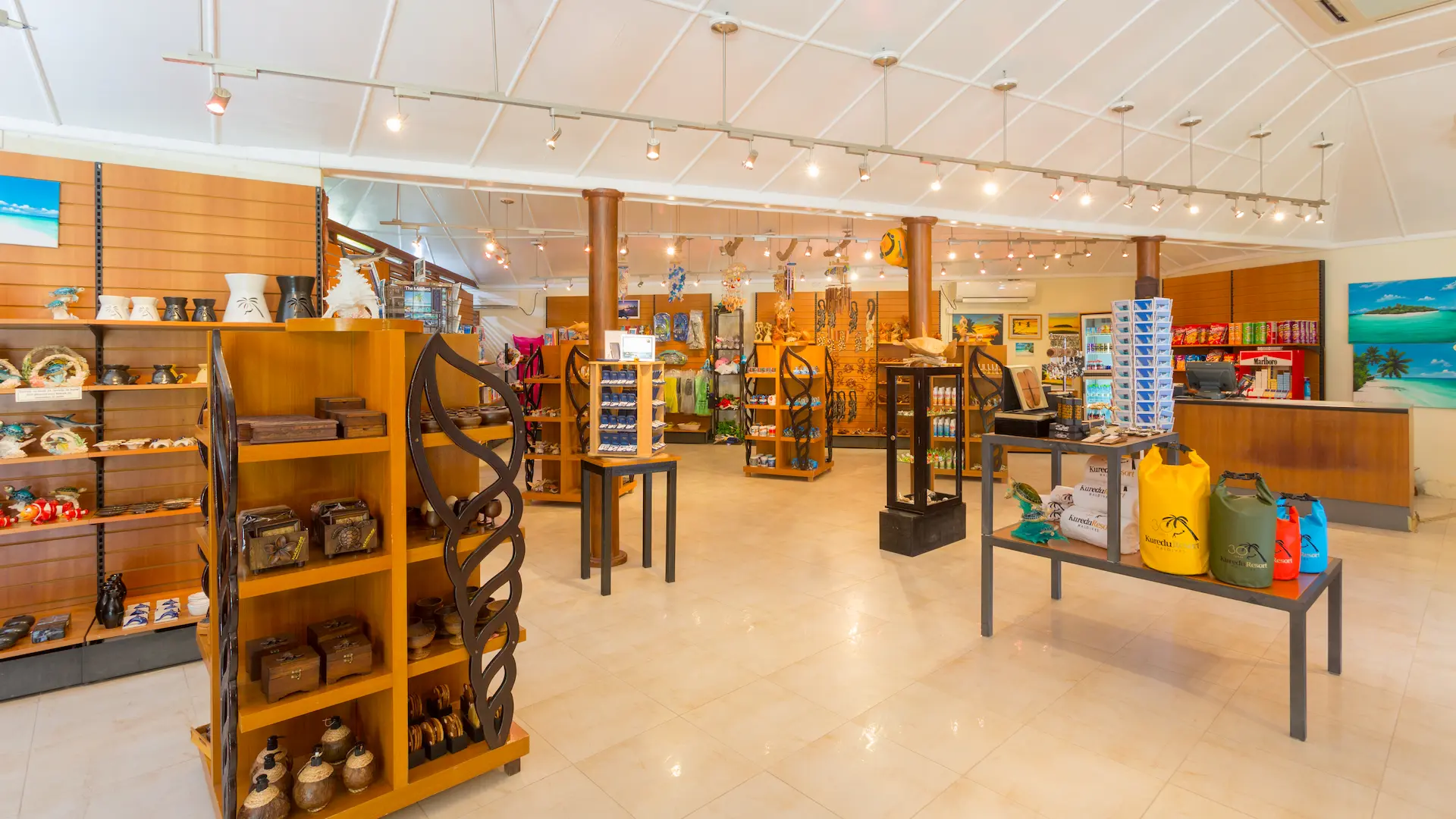 kuredu island resort & spa maldives gift shop akiri