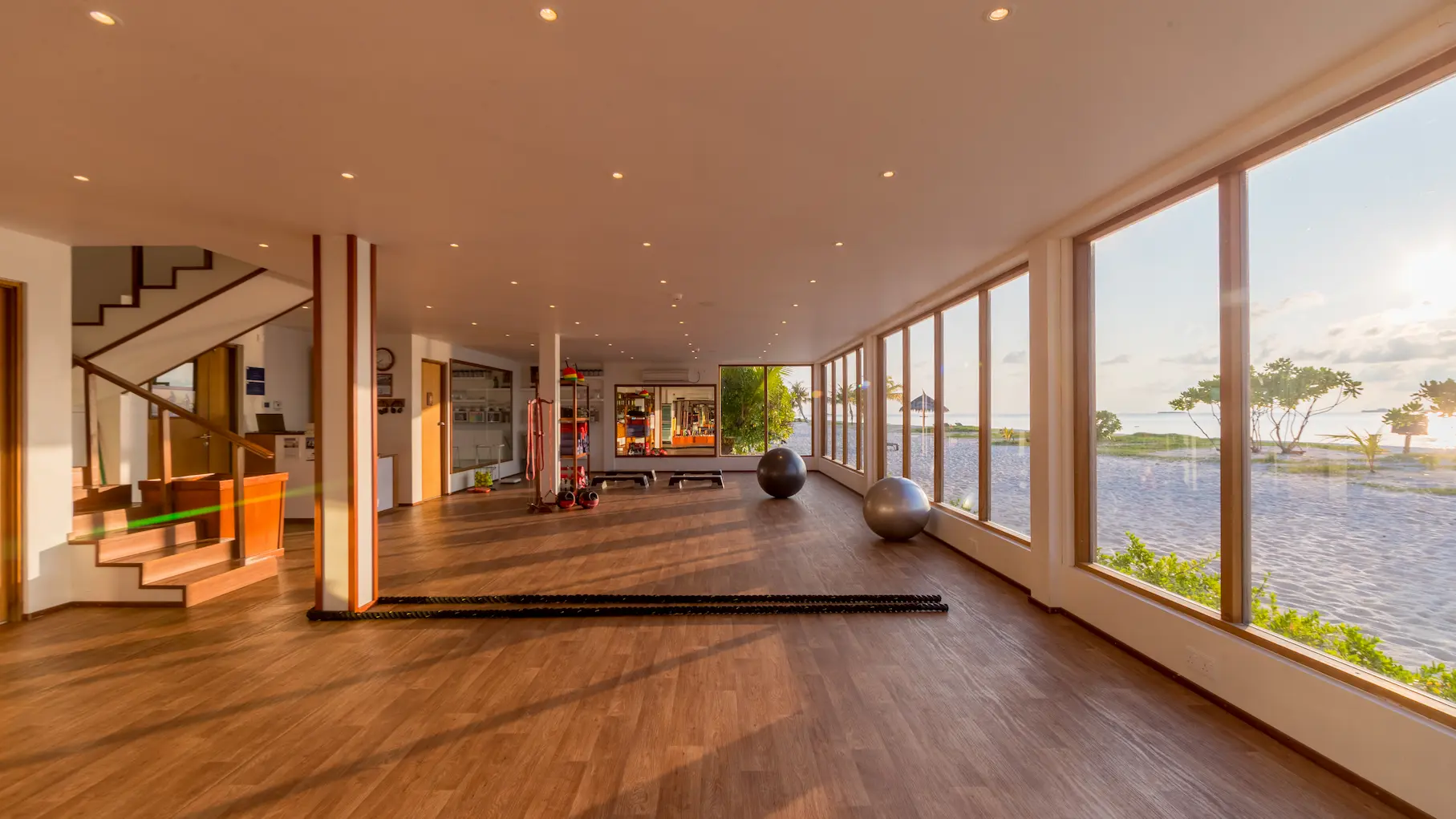 kuredu island resort & spa maldives gym
