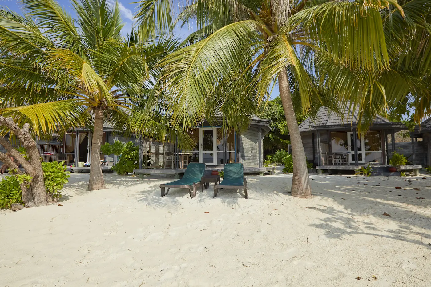 kuredu island resort & spa maldives jacuzzi beach villa exterior