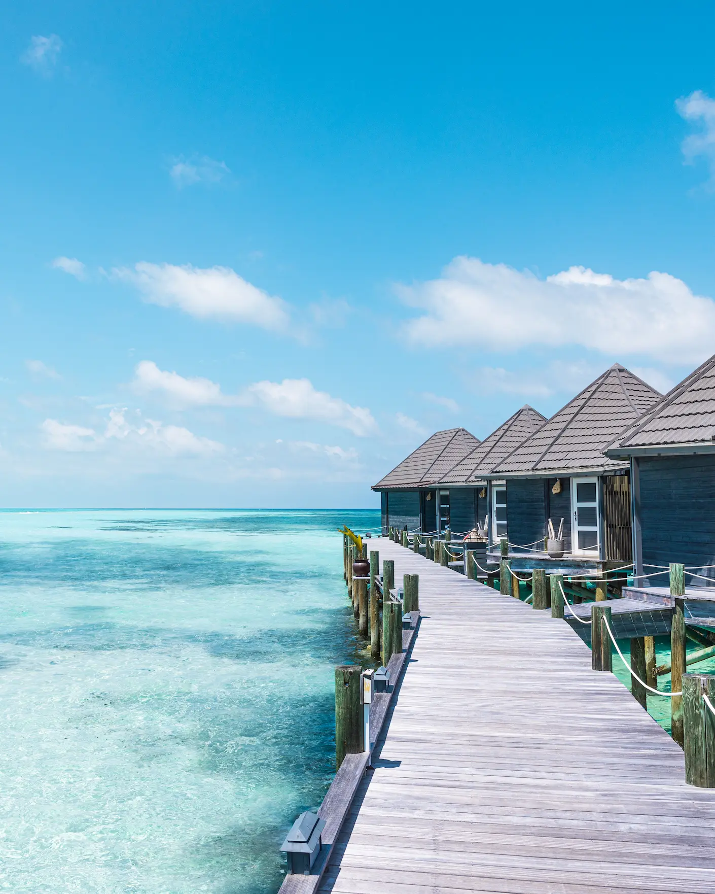 kuredu island resort & spa maldives sangu water villas walkway