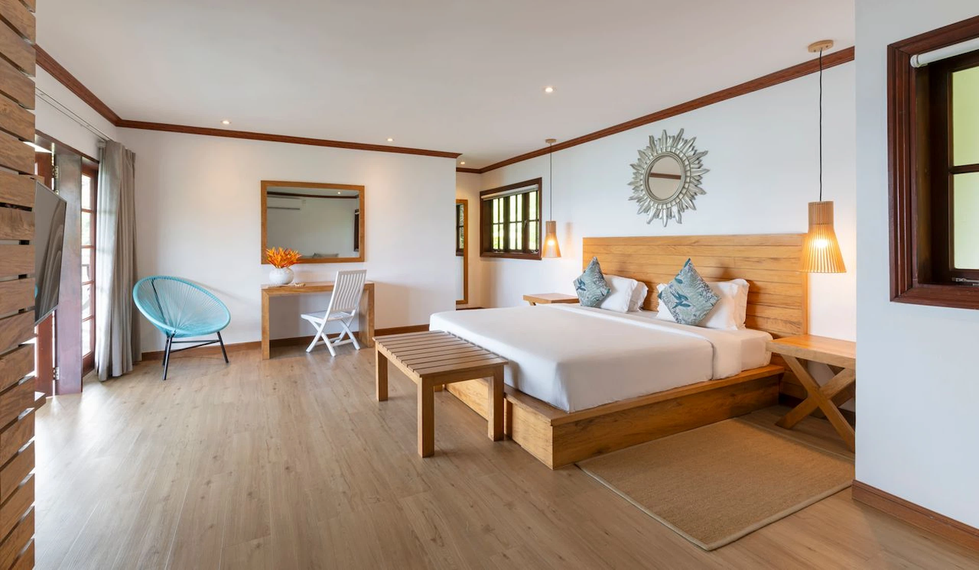 larchipel seychelles senior suite bedroom with king bed