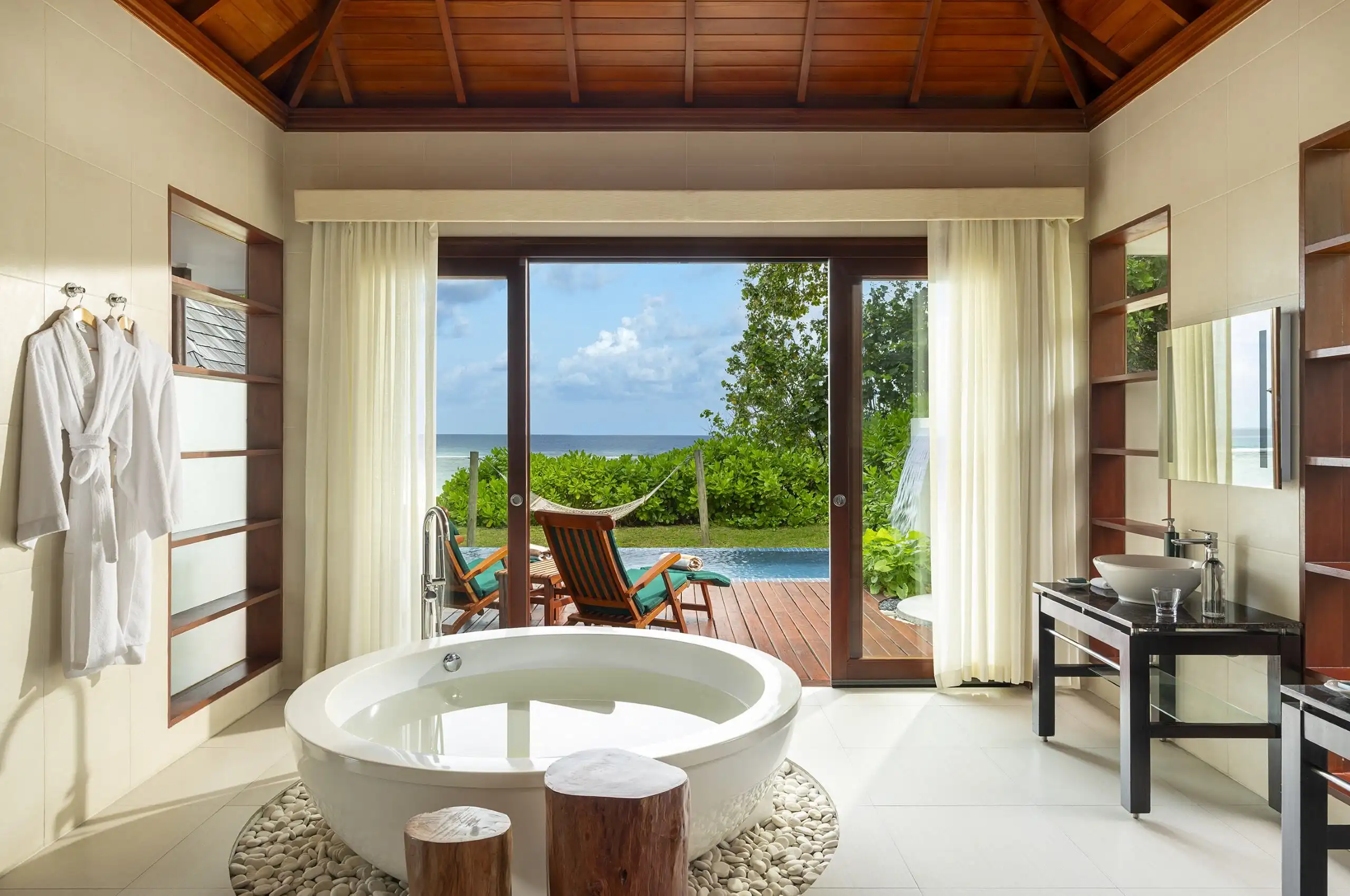 niva labriz seychelles beach sanctuary pool villa bath with freestanding tub