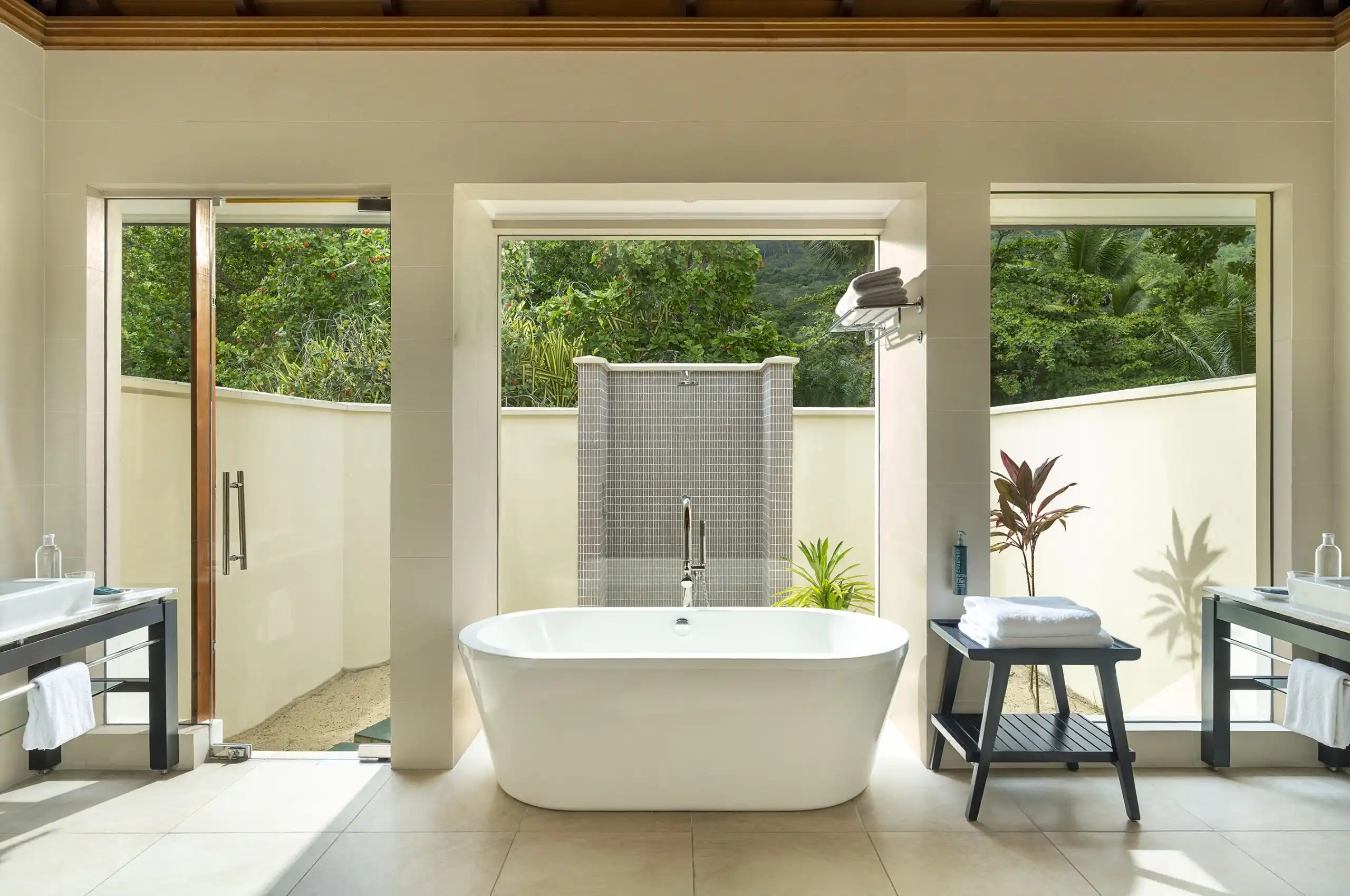 niva labriz seychelles beach villa bath with freestanding tub