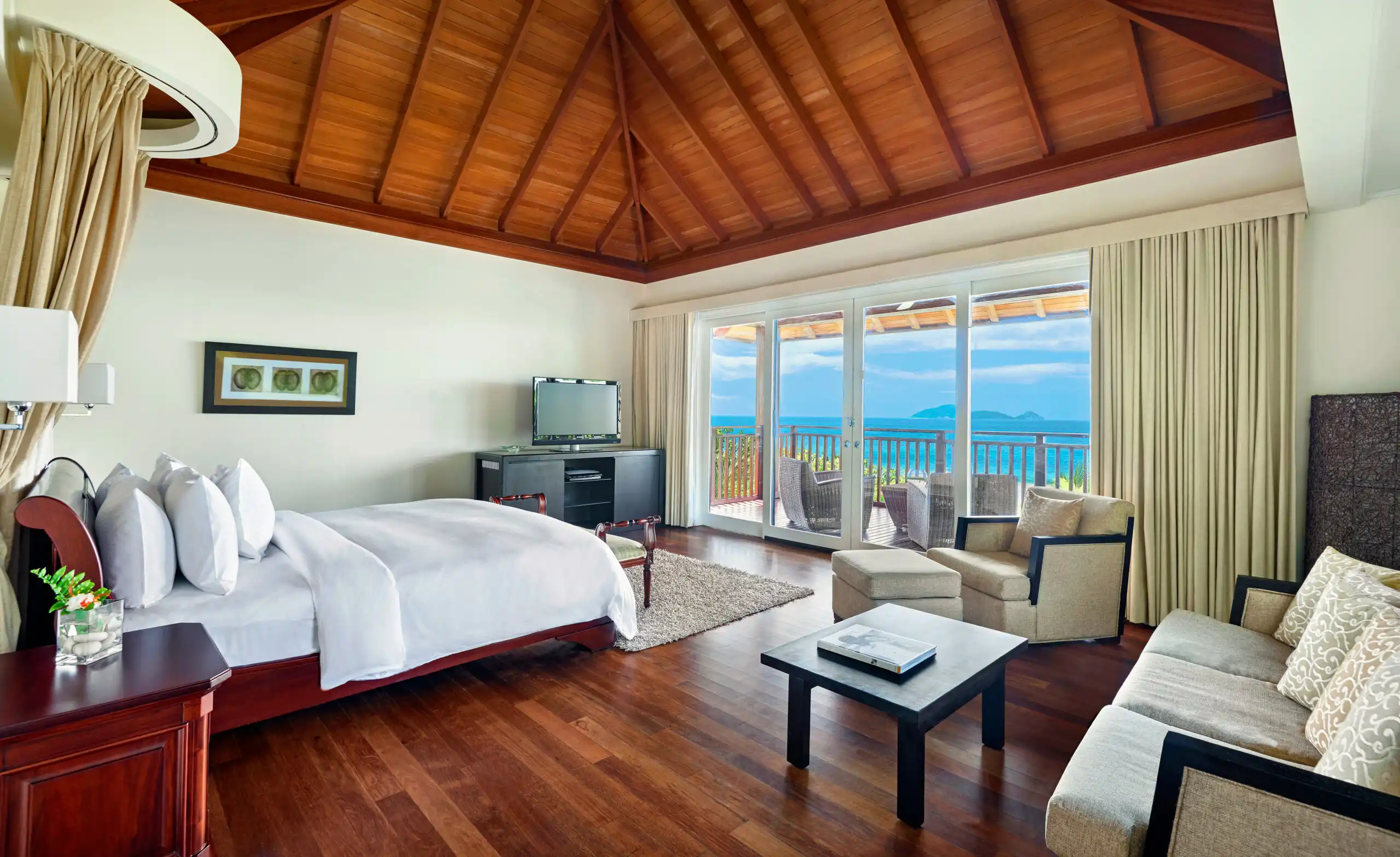 niva labriz seychelles two bedroom labriz retreat bedroom with king bed and tropical view