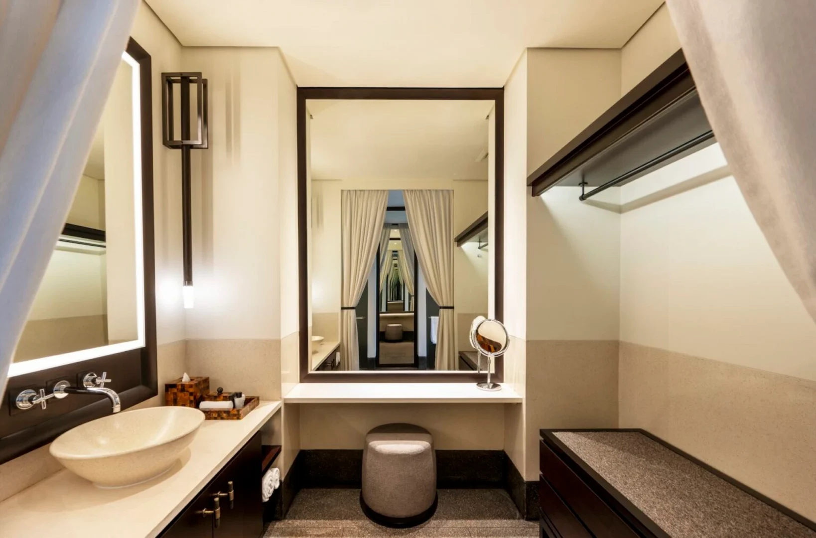 serai room bathroom at the chedi muscat oman