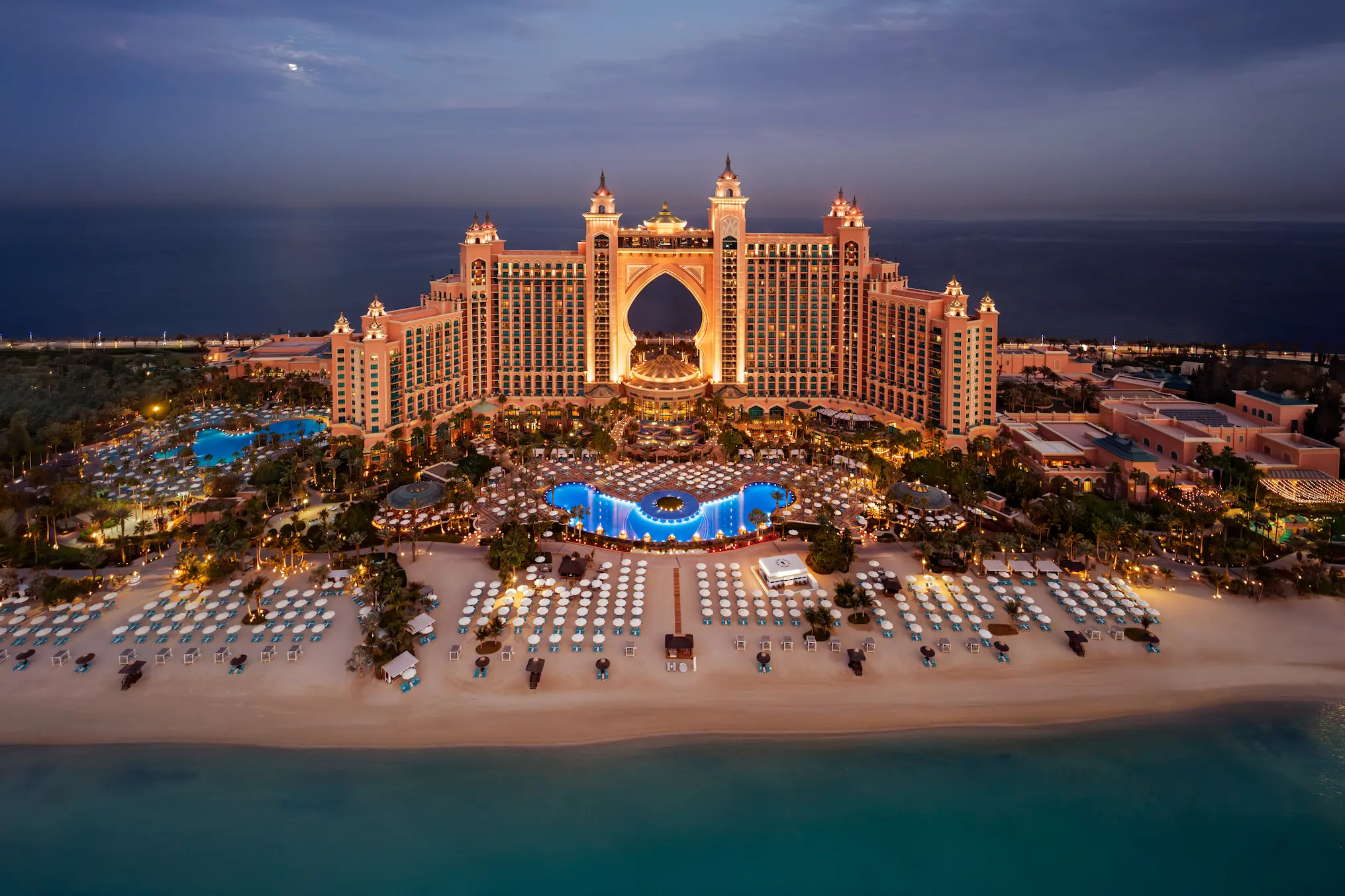 aerial night view of atlantis the palm dubai